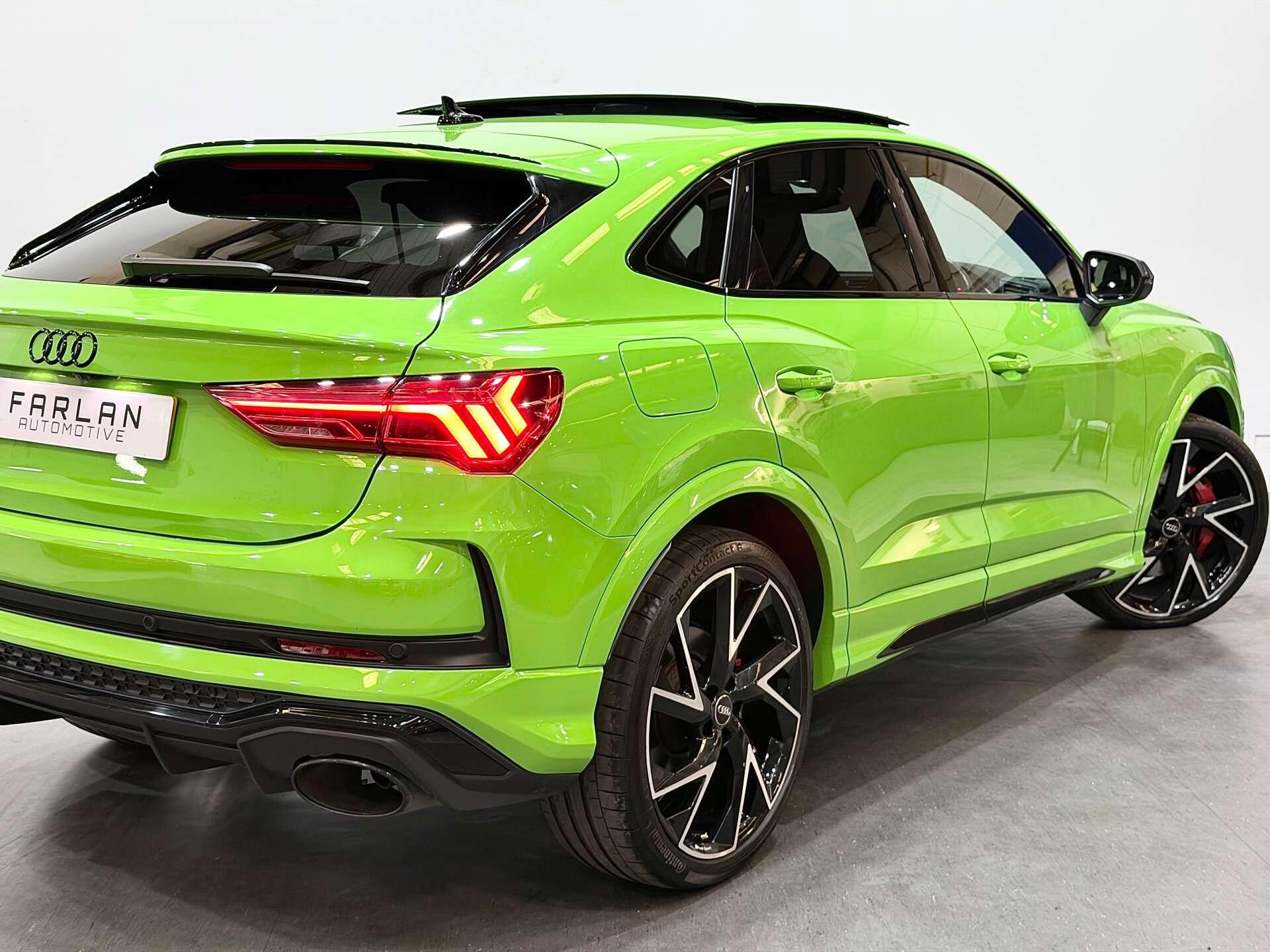 Audi RS Q3 view 23