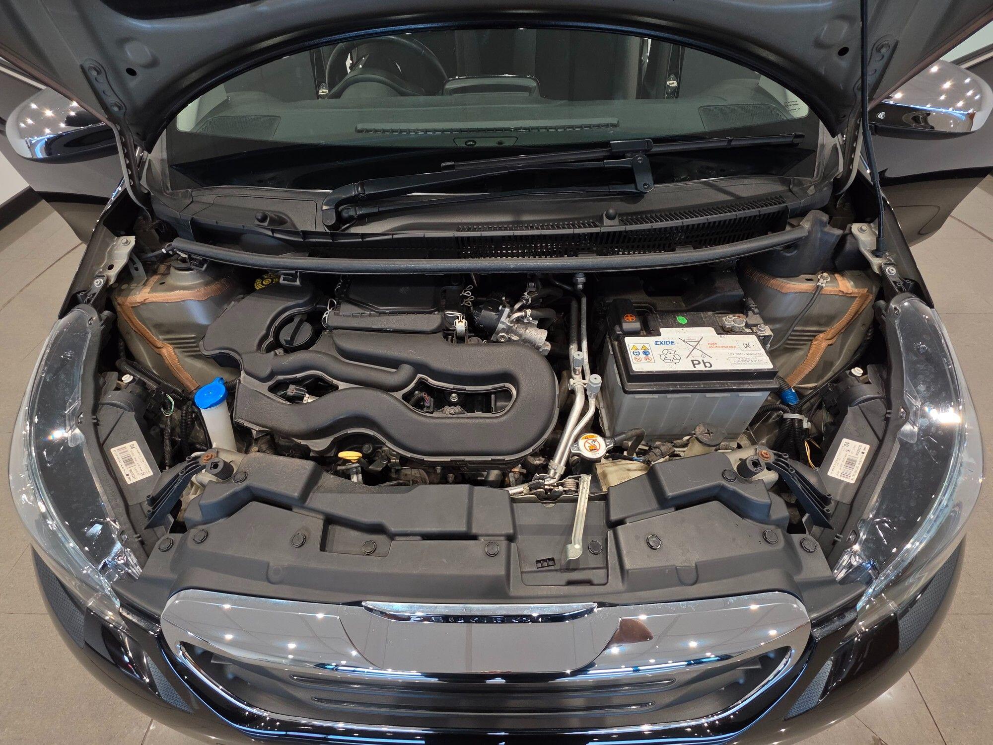 Peugeot 108 view 45