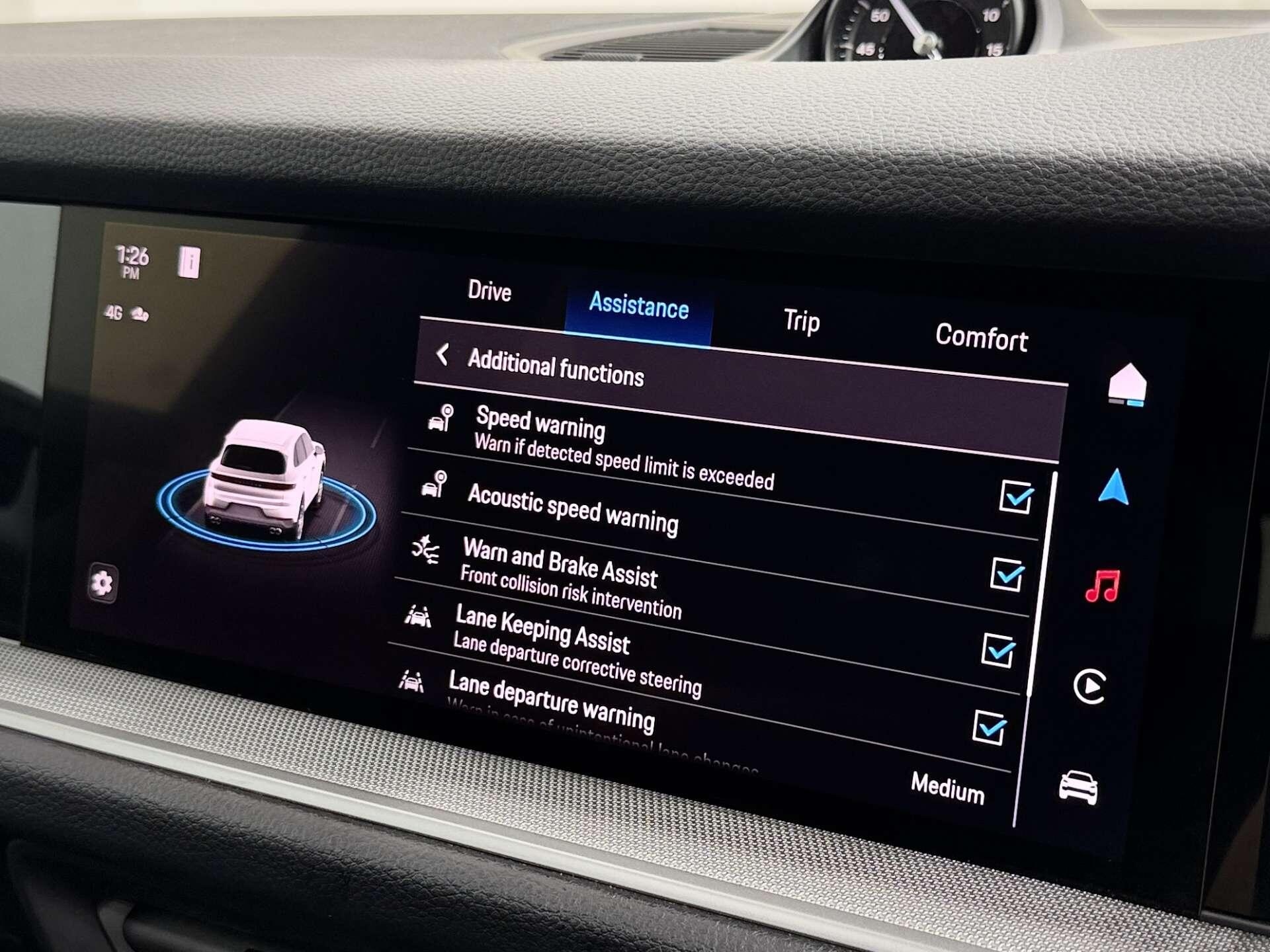 Porsche Cayenne view 52