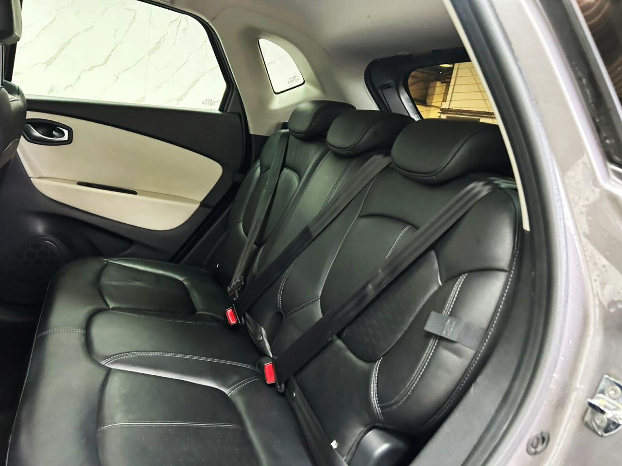 Renault Captur view 21