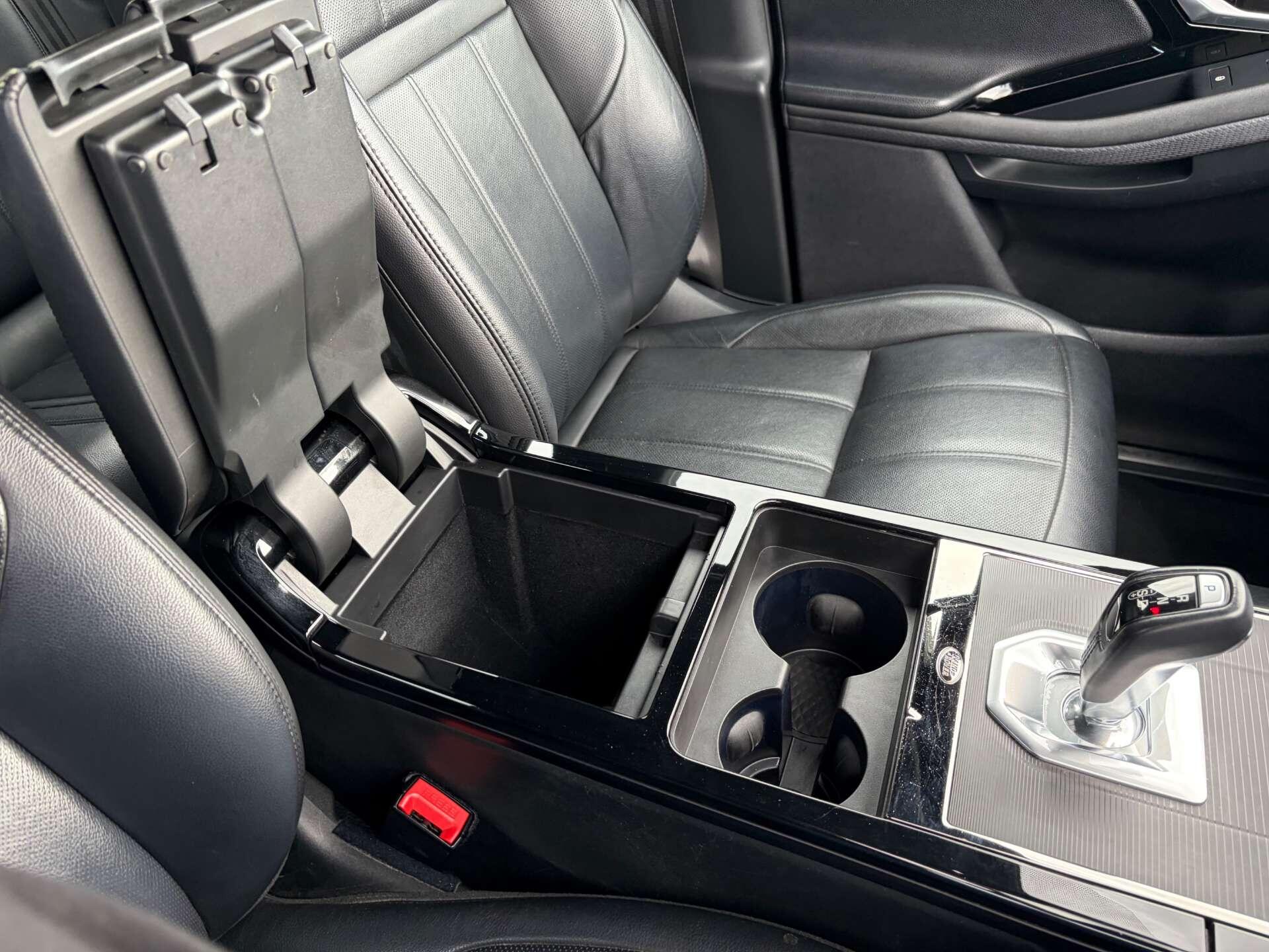 Land Rover Range Rover Evoque view 43