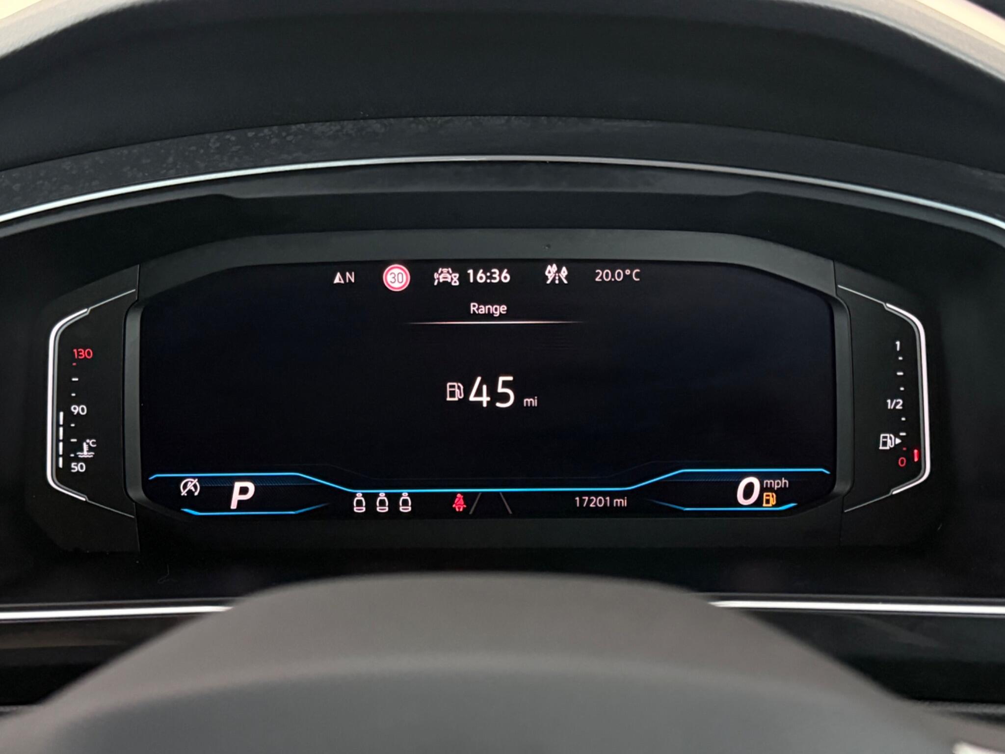 Volkswagen Tiguan view 16