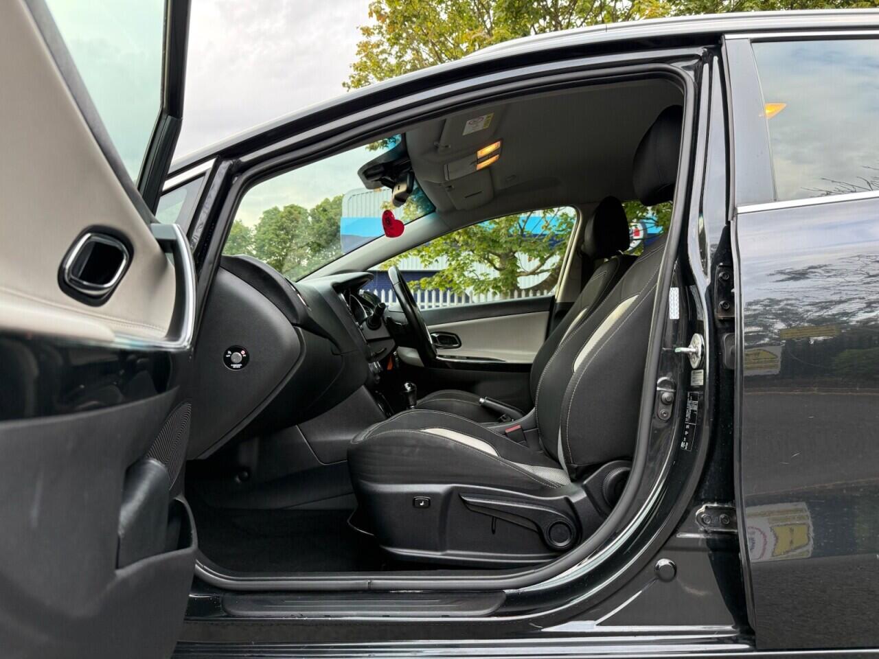 Kia Ceed view 9