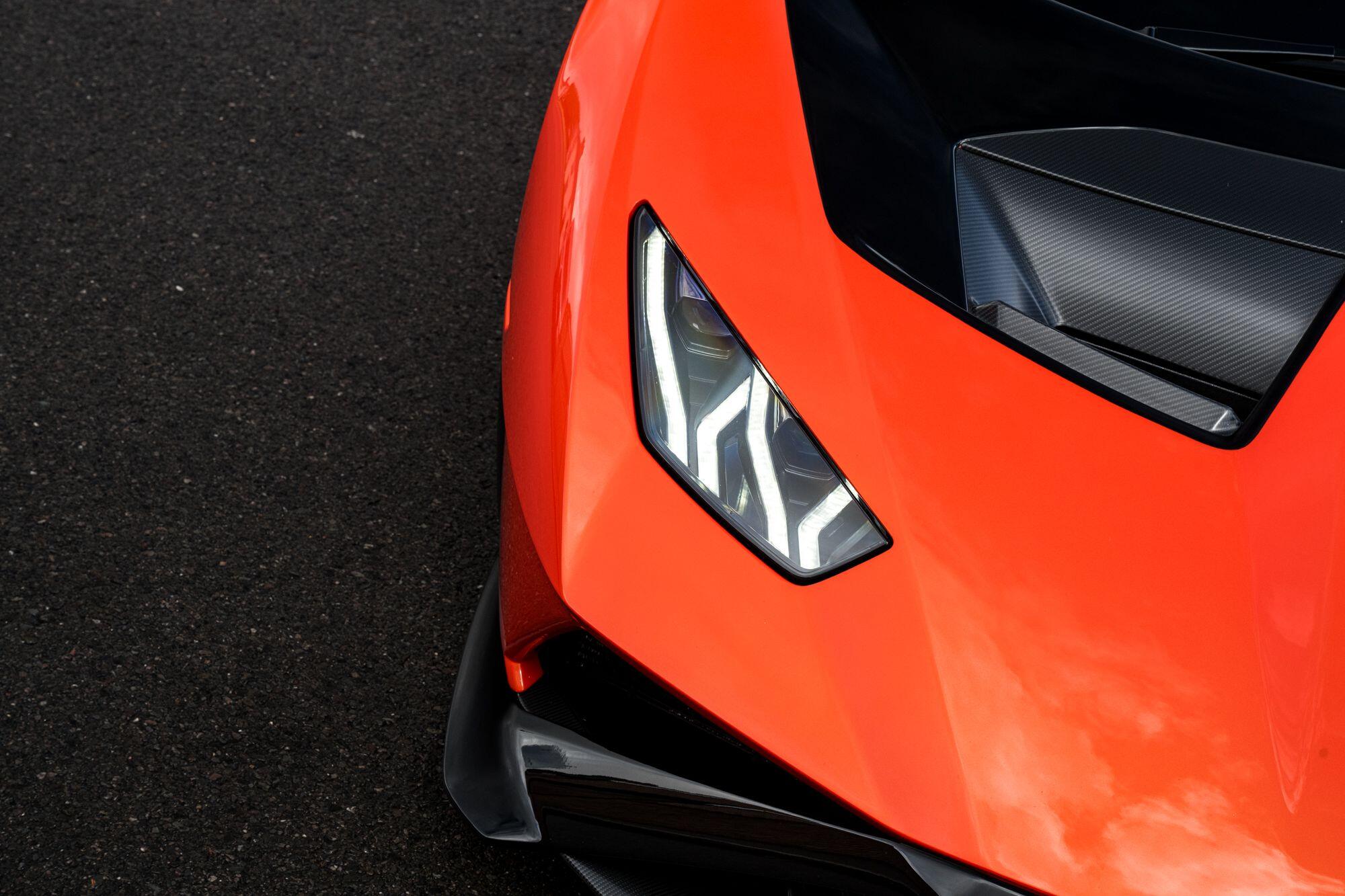 Lamborghini Huracan view 42