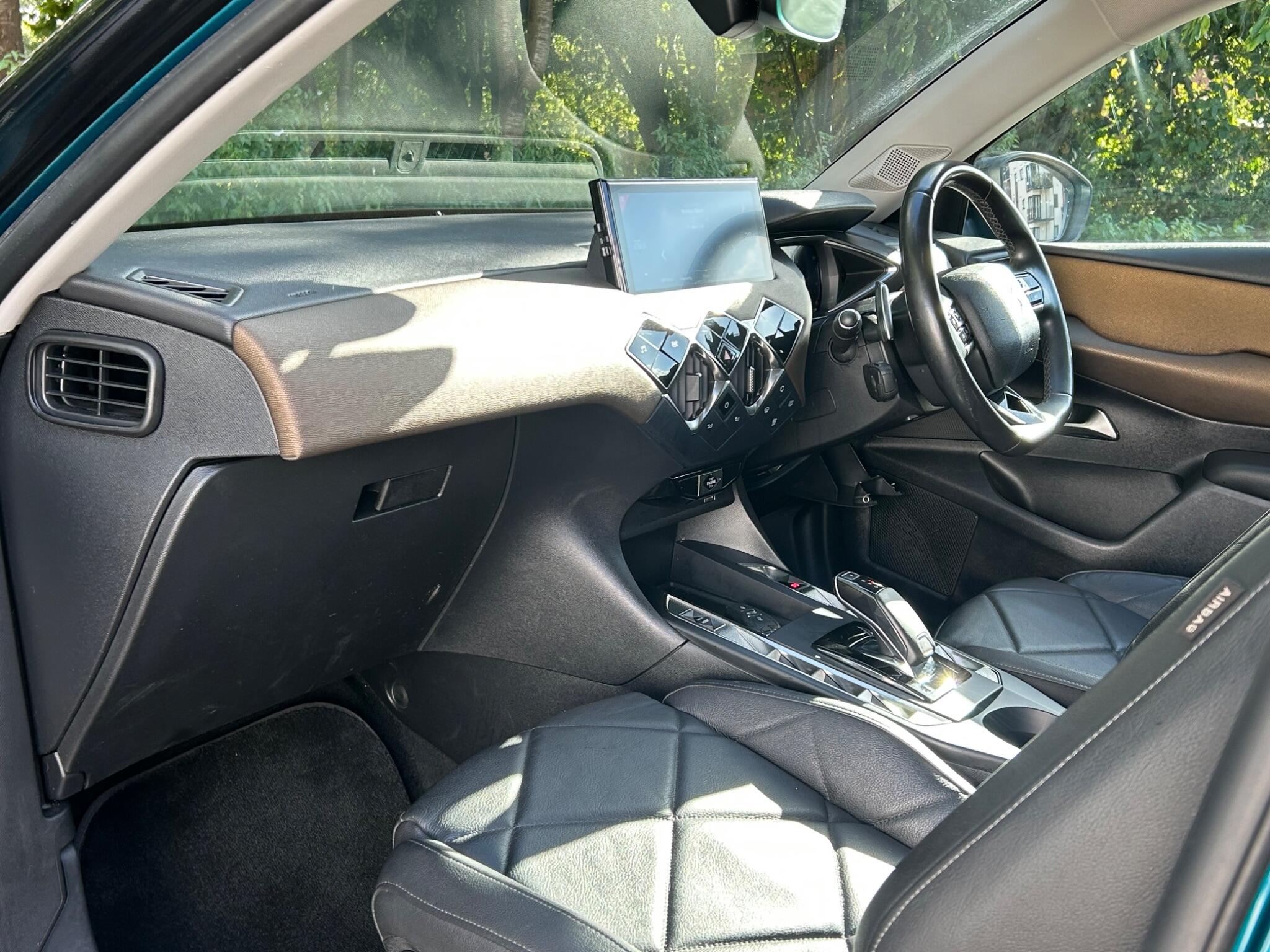 DS Automobiles DS 3 Crossback view 15
