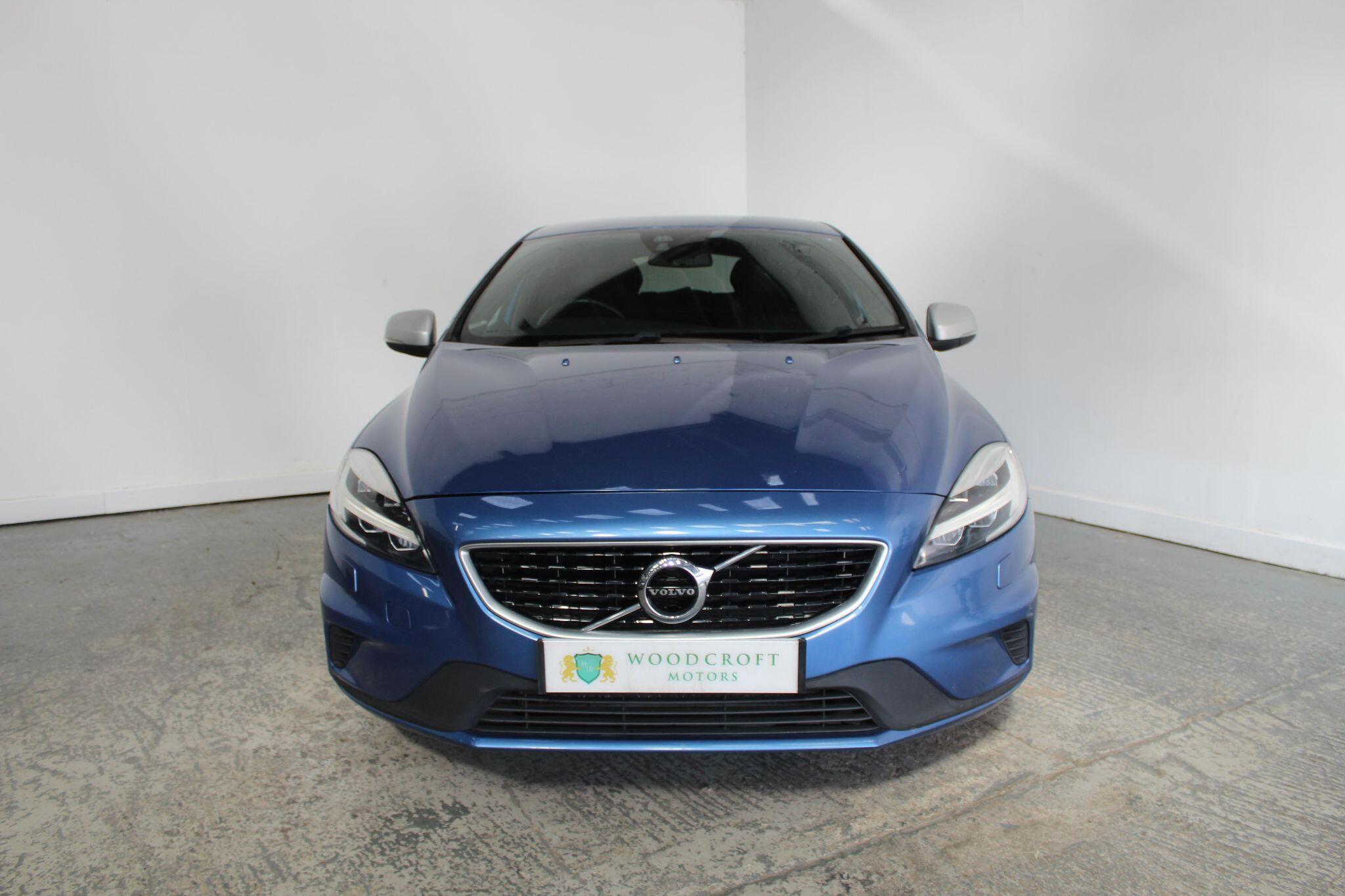 Volvo V40 view 13