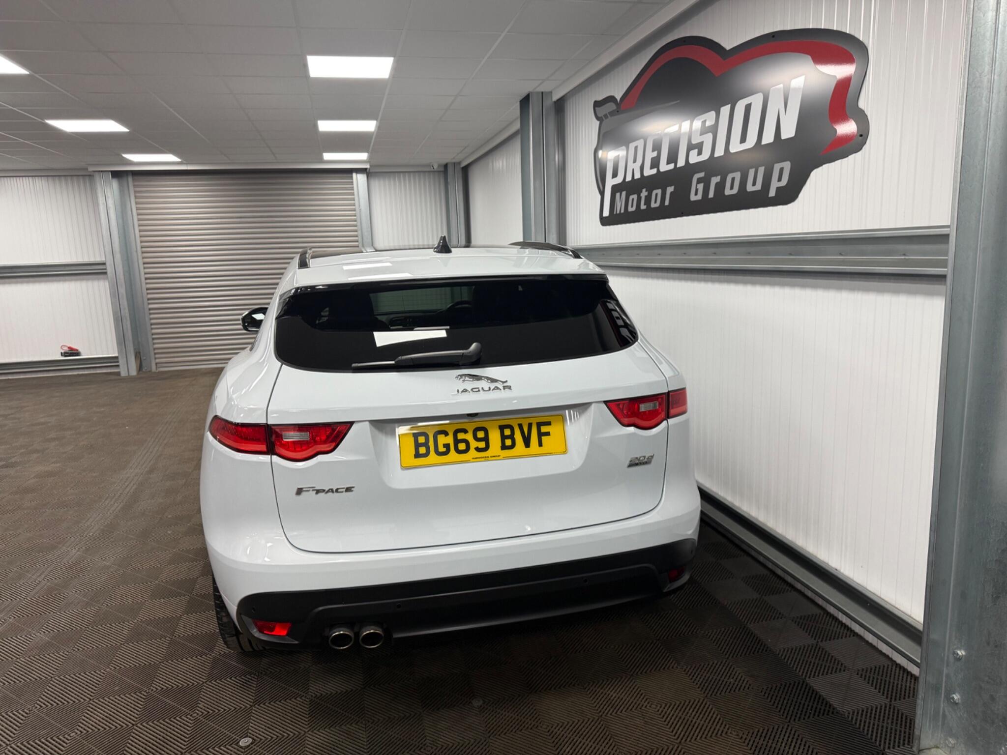 Jaguar F-Pace view 20