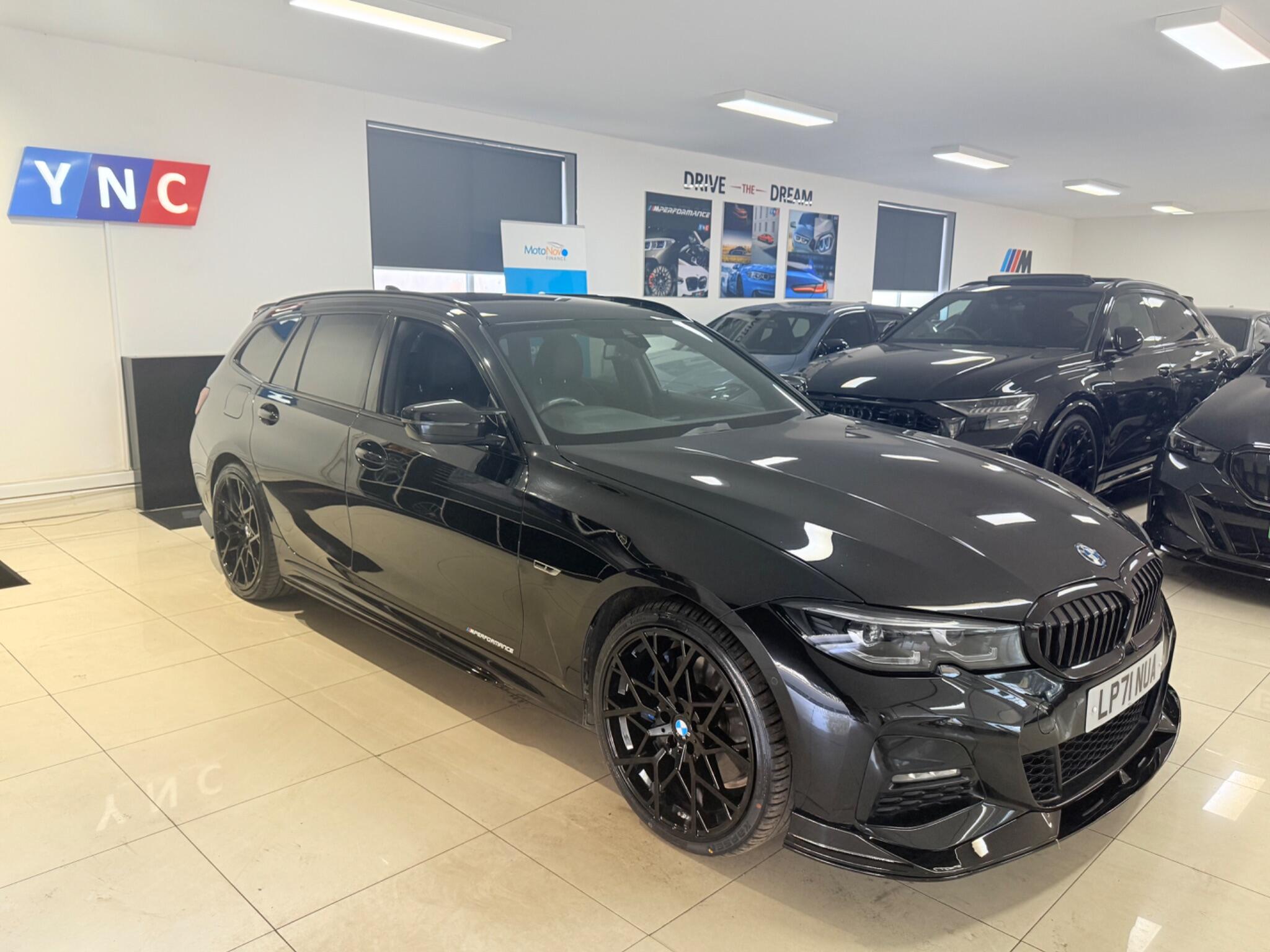 BMW 3 Series view 11