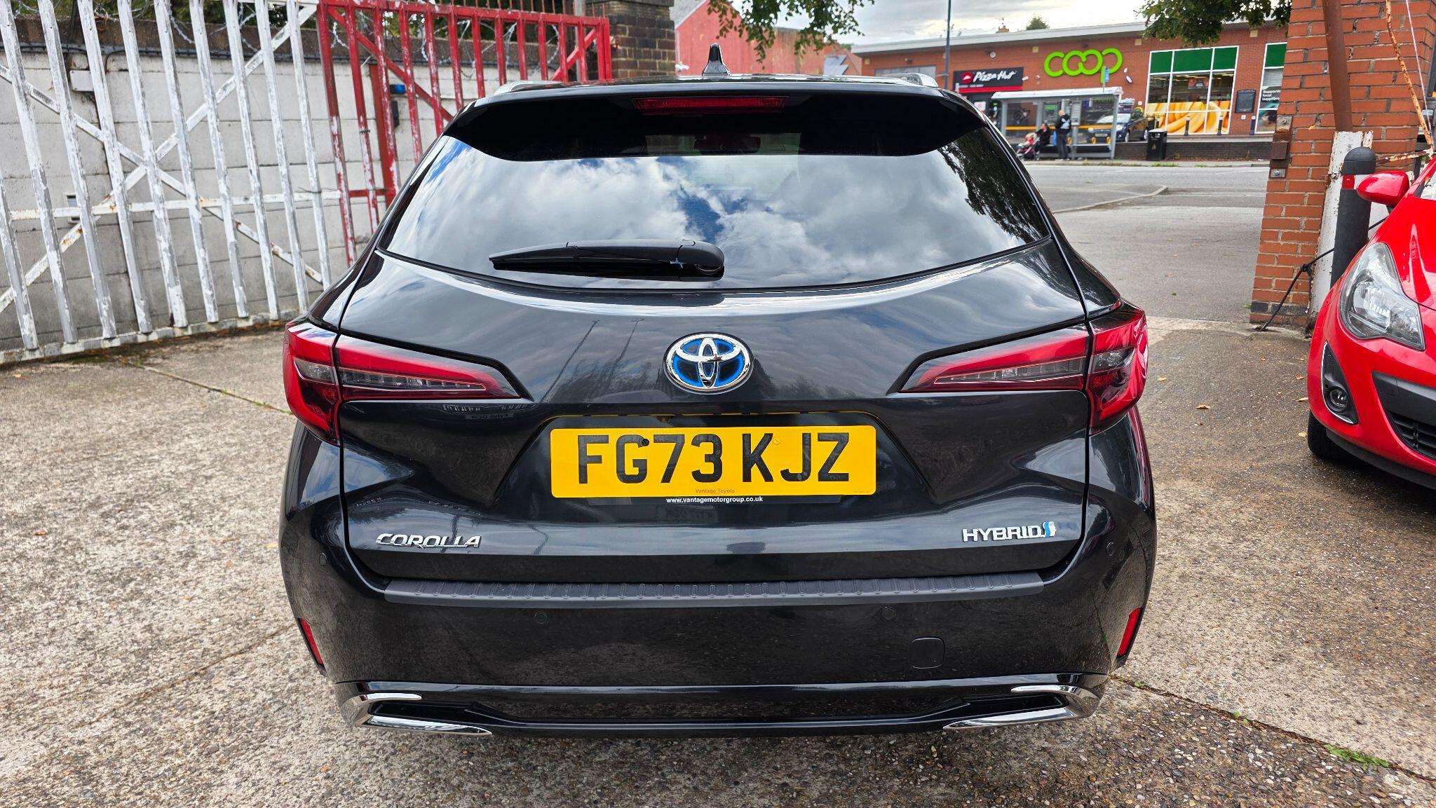 Toyota Corolla view 11