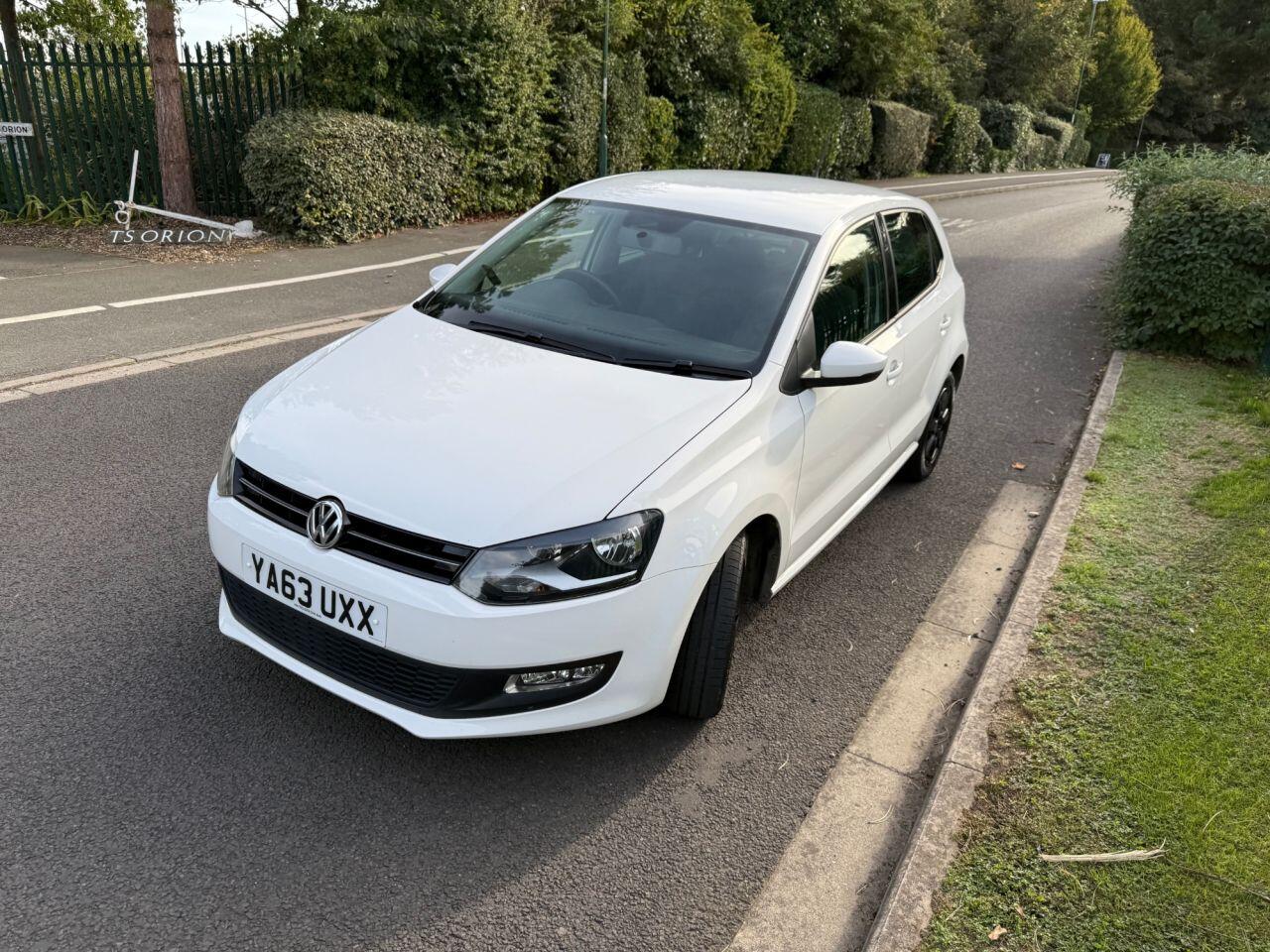 Volkswagen Polo view 4