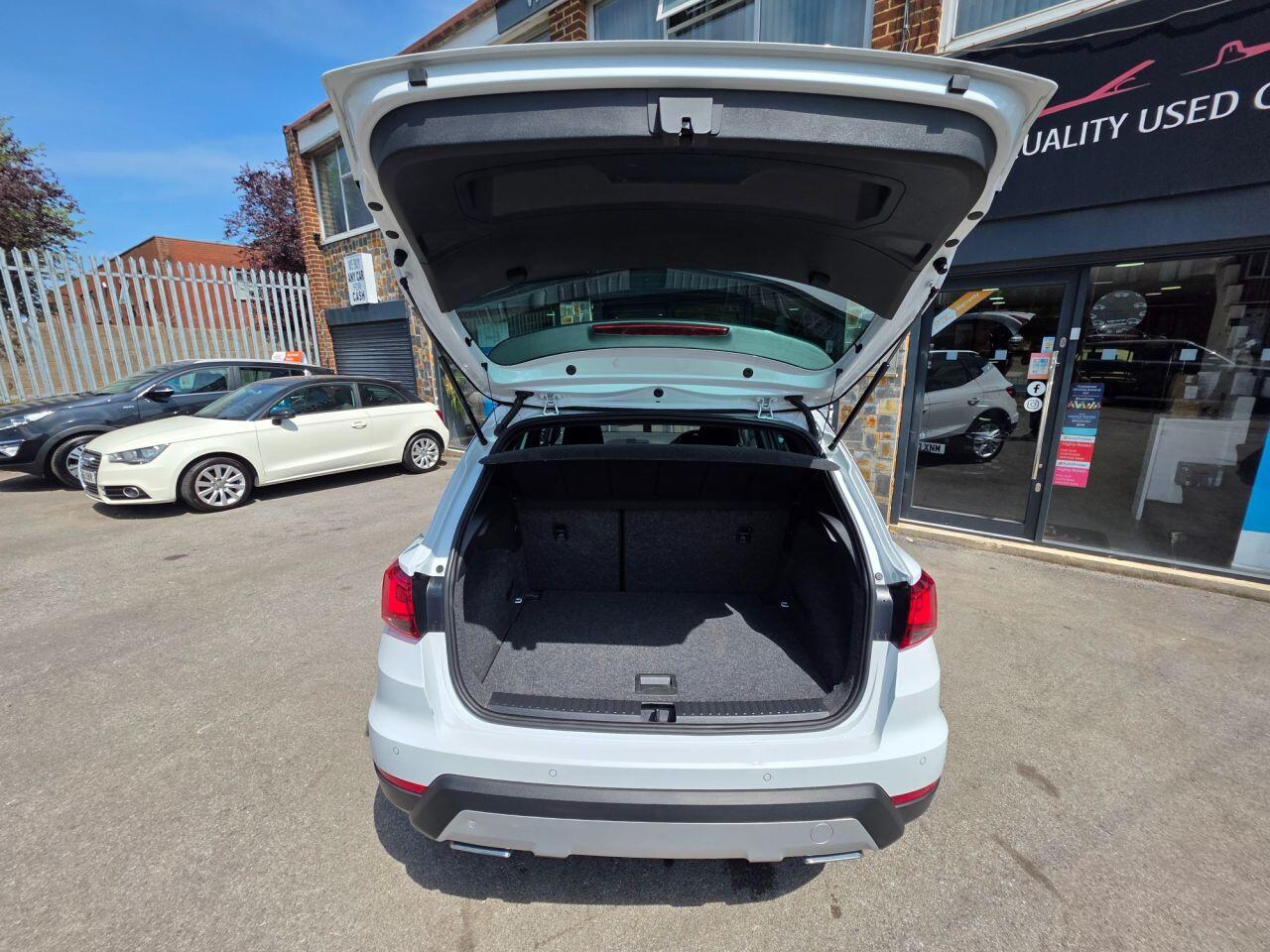 Seat Arona view 32