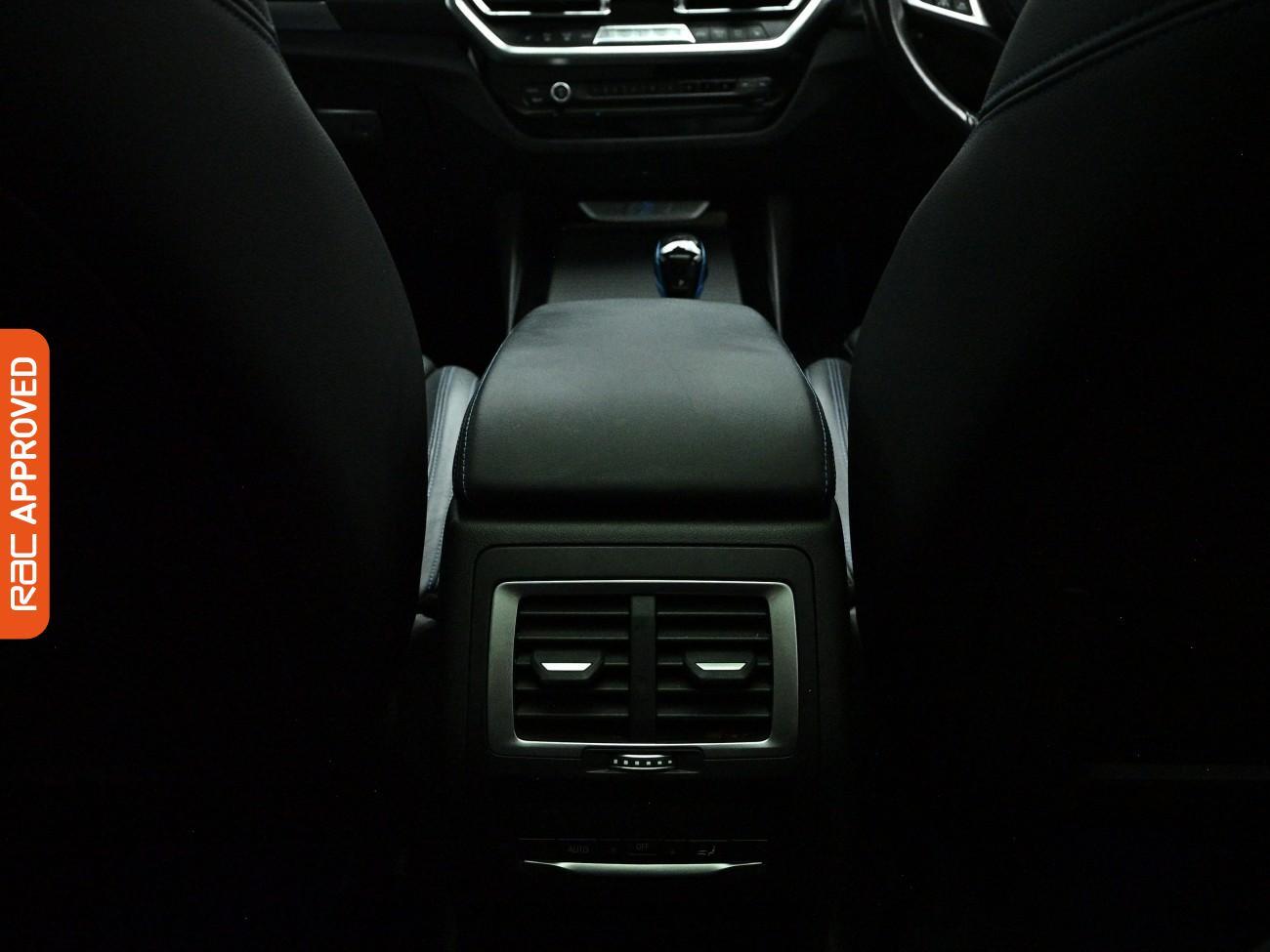 BMW Ix3 view 40