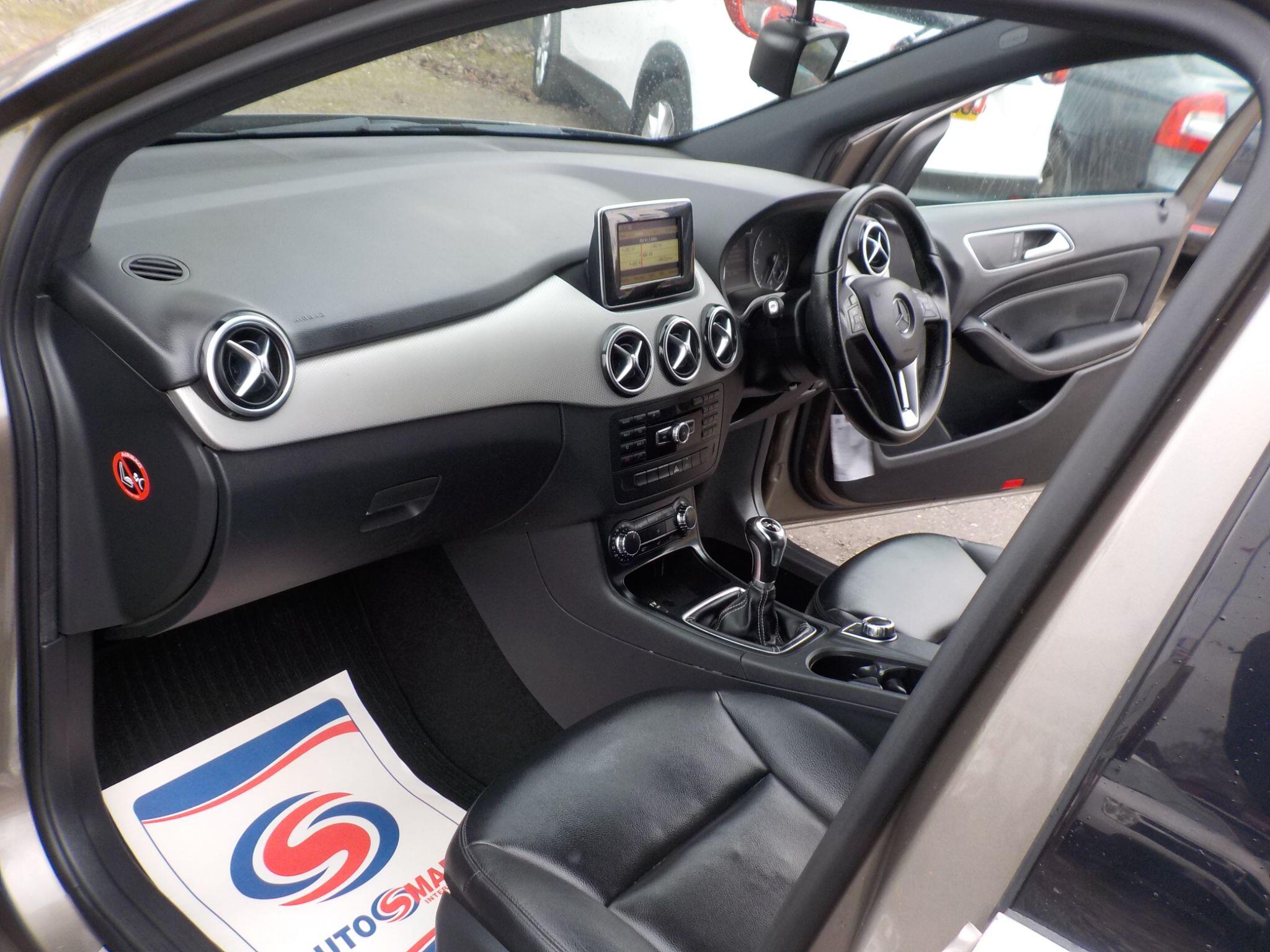 Mercedes-Benz B Class 1.8 B180 CDI BlueEfficiency Sport Euro 5 (s/s) 5dr