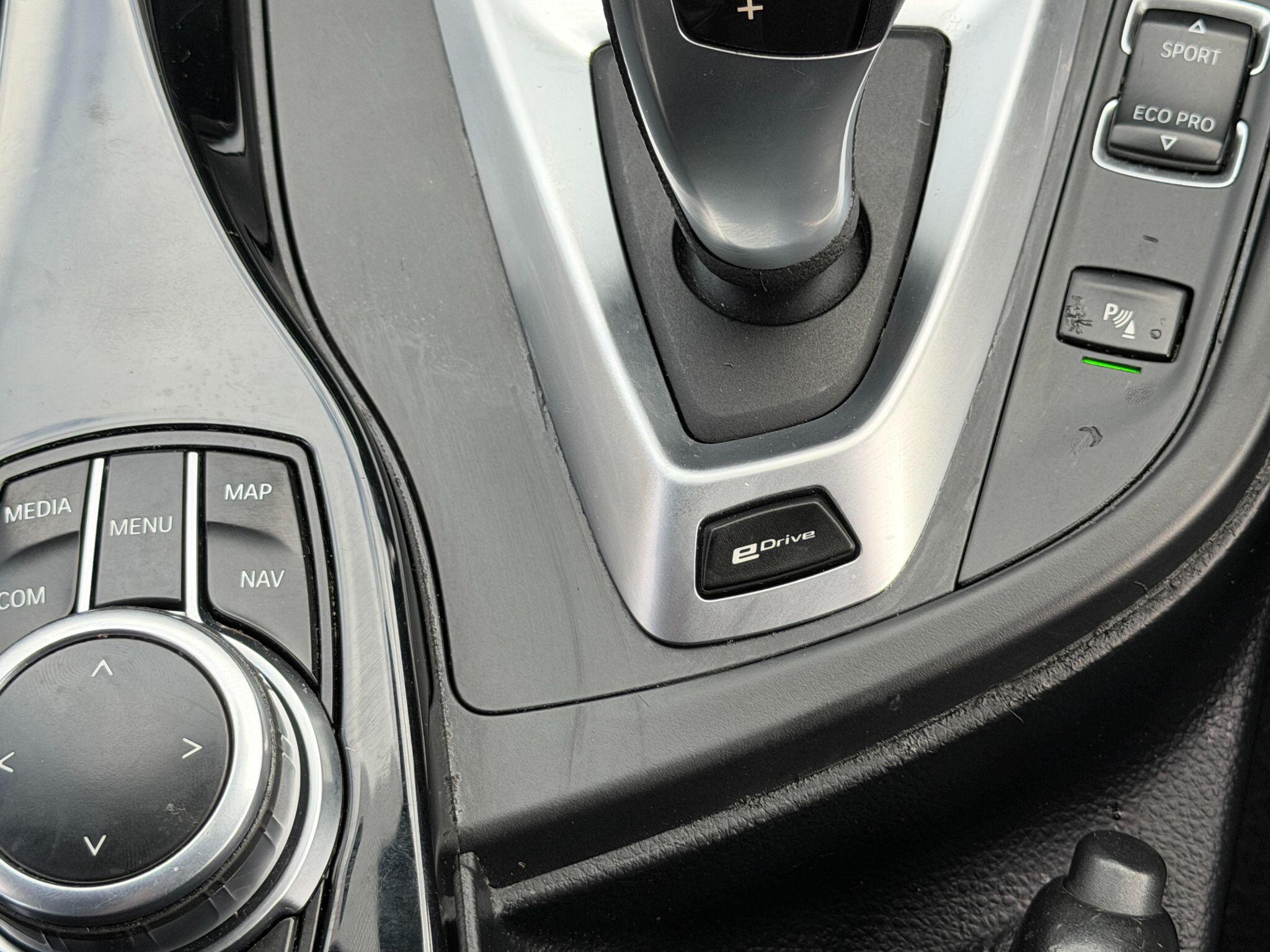 BMW 3 Series view 34