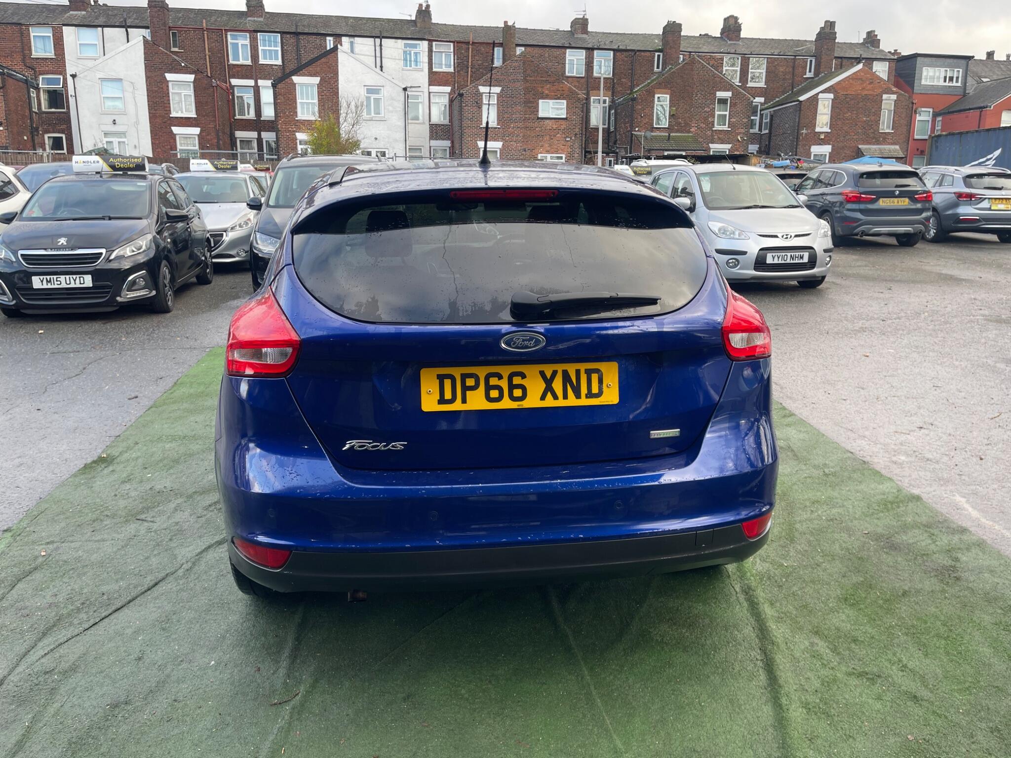 2016 Ford Focus 1.0T EcoBoost Zetec Euro 6 (s/s) 5dr • 83,680 miles image 13