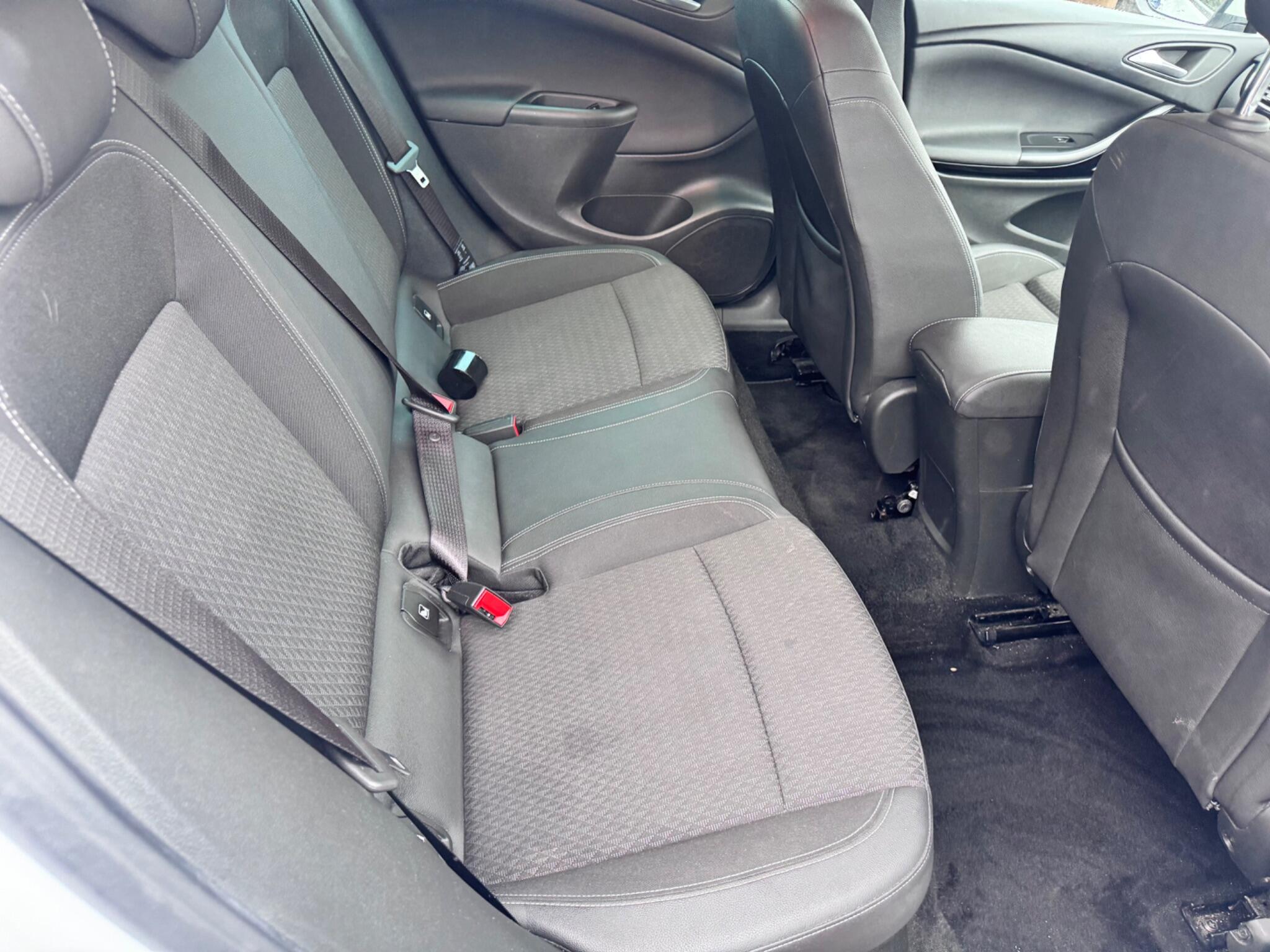 Vauxhall Astra view 21