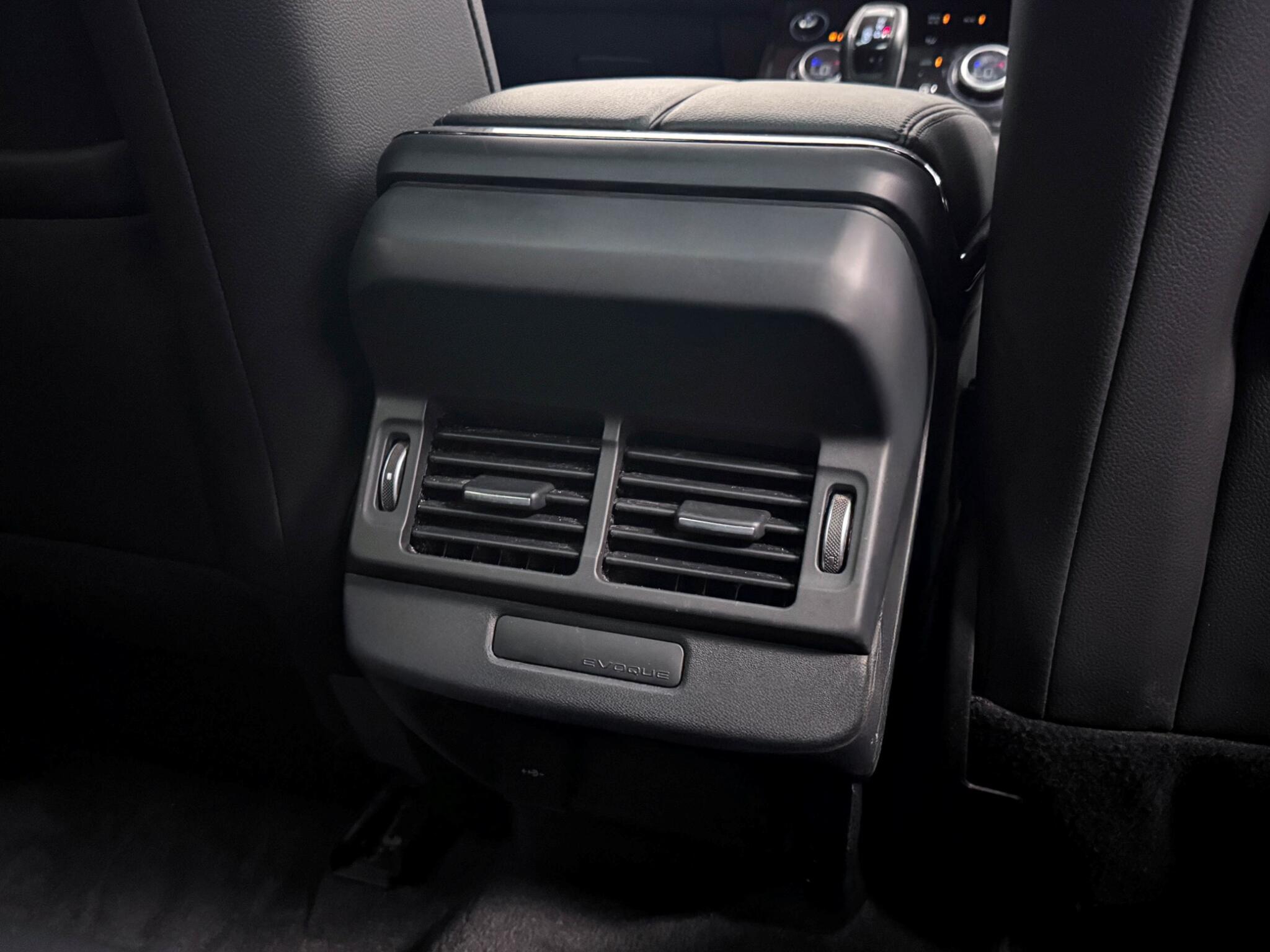 Land Rover Range Rover Evoque view 13
