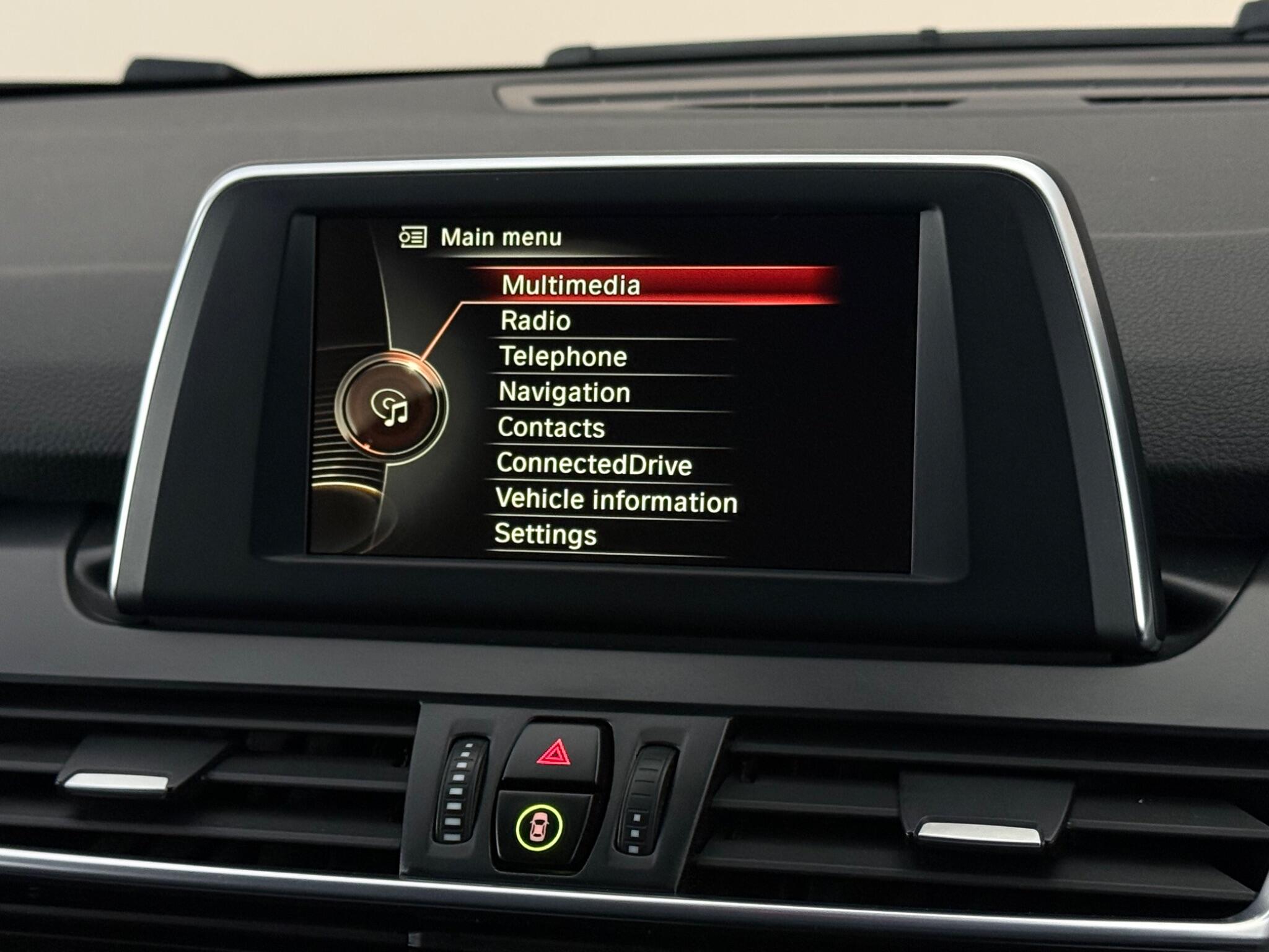 BMW 2 Series view 22