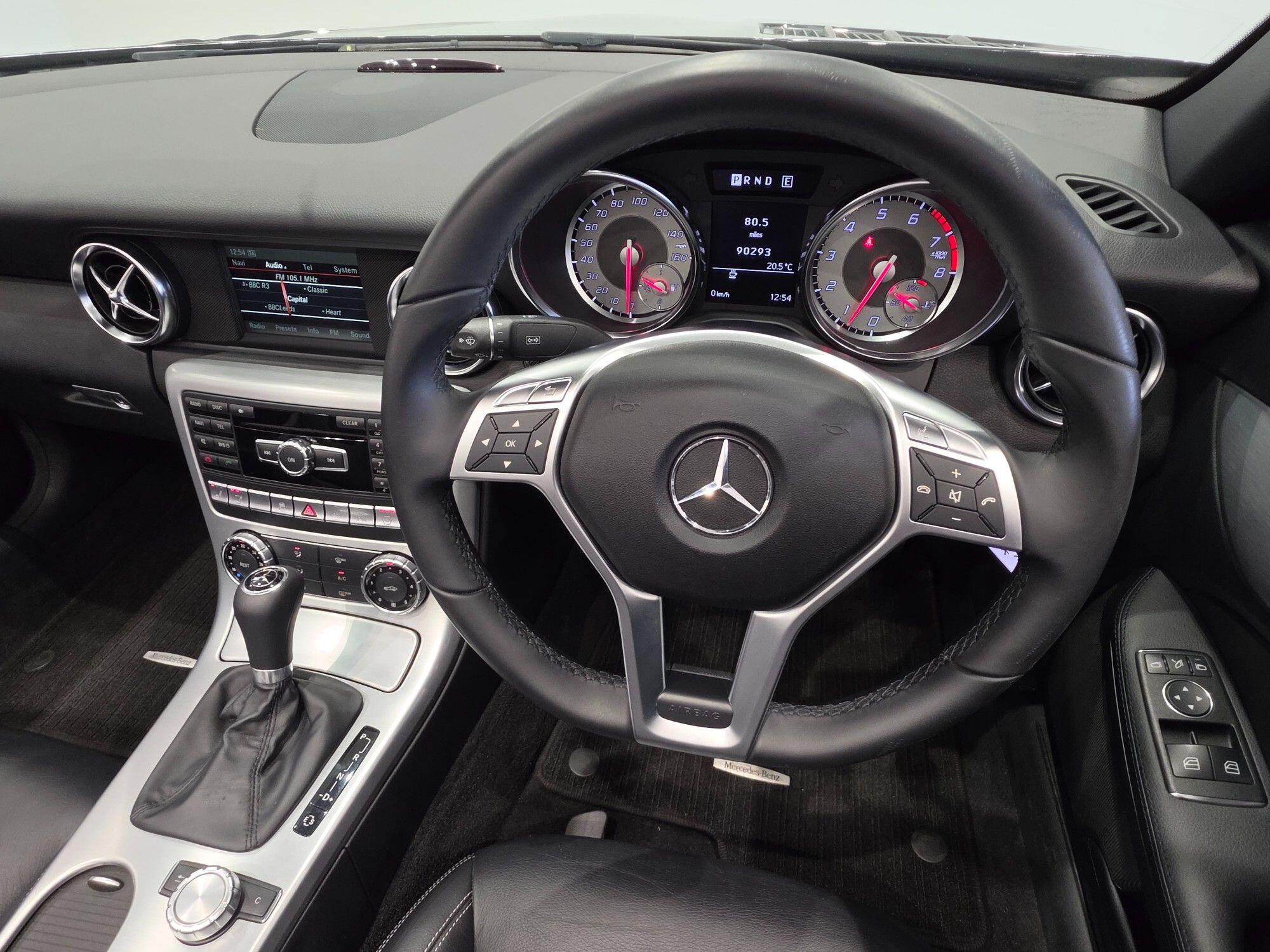 Mercedes-Benz SLK view 29
