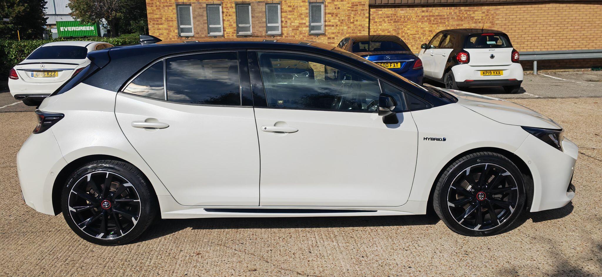Toyota Corolla view 3