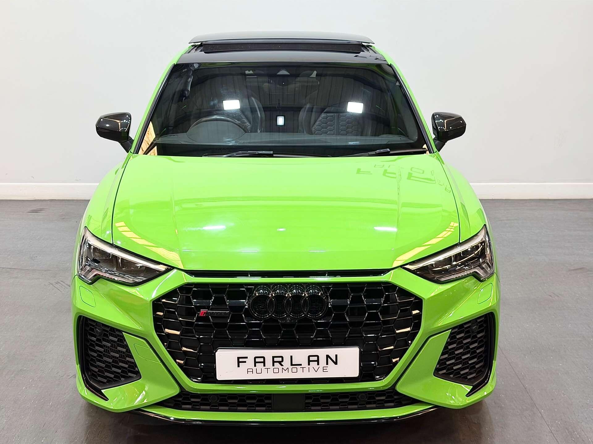 Audi RS Q3 view 10