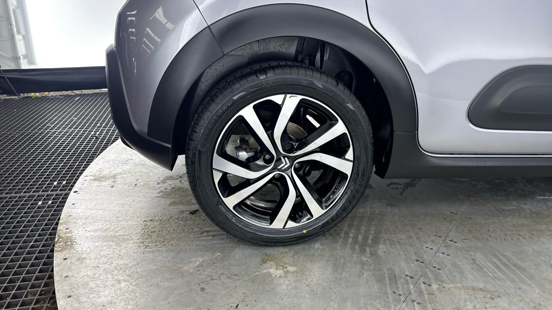 Citroen C3 view 18