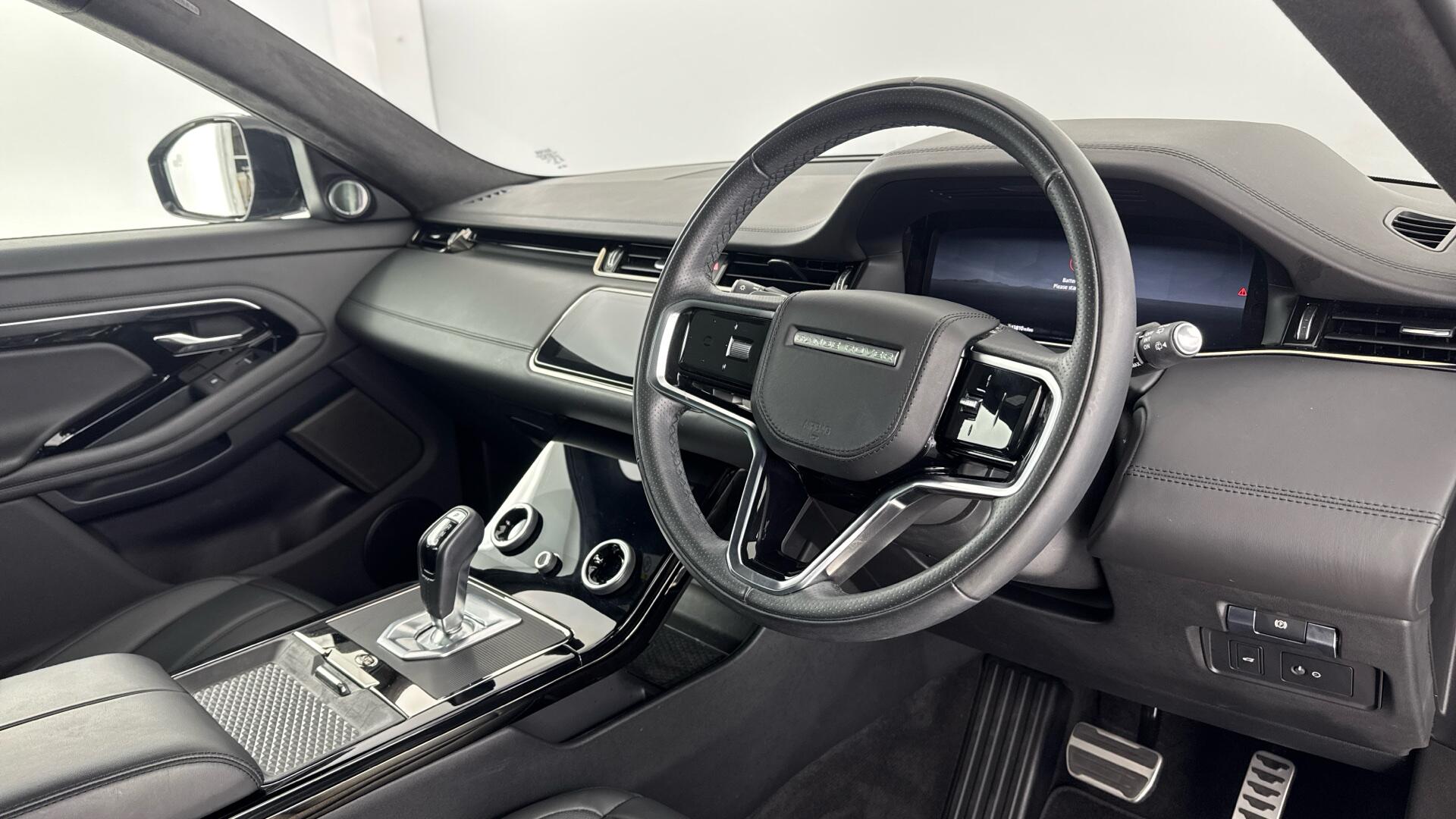 Land Rover Range Rover Evoque view 9
