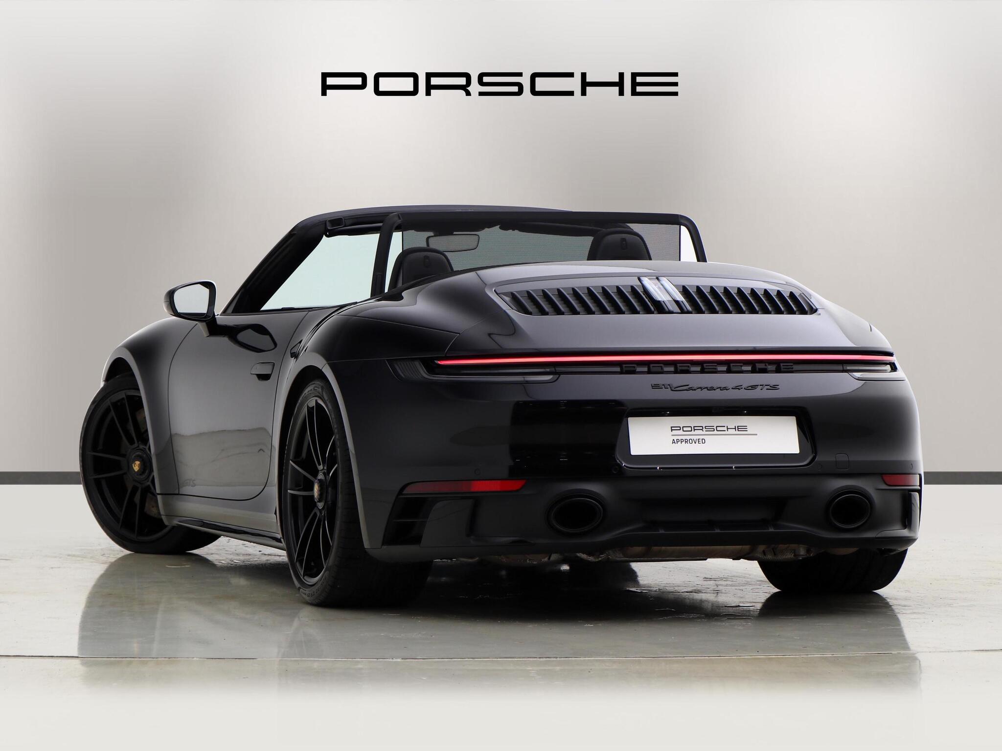 Porsche 911 view 2