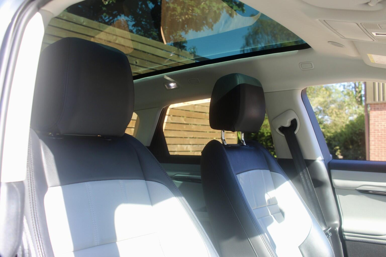 Land Rover Range Rover Evoque view 9