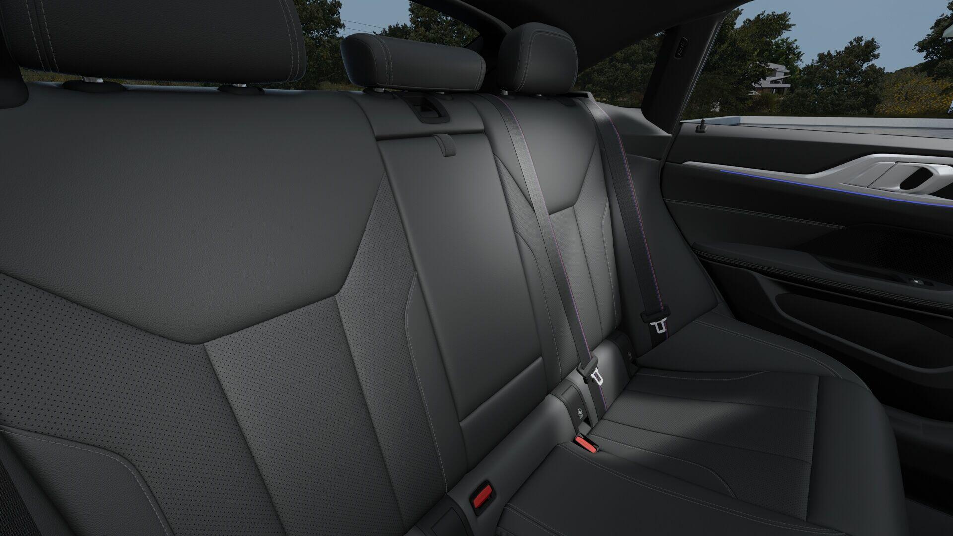 BMW 4 Series view 8