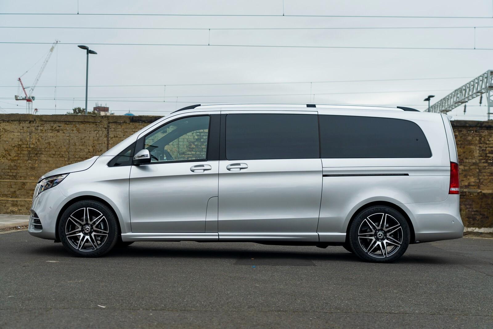 Mercedes-Benz V-Class view 37