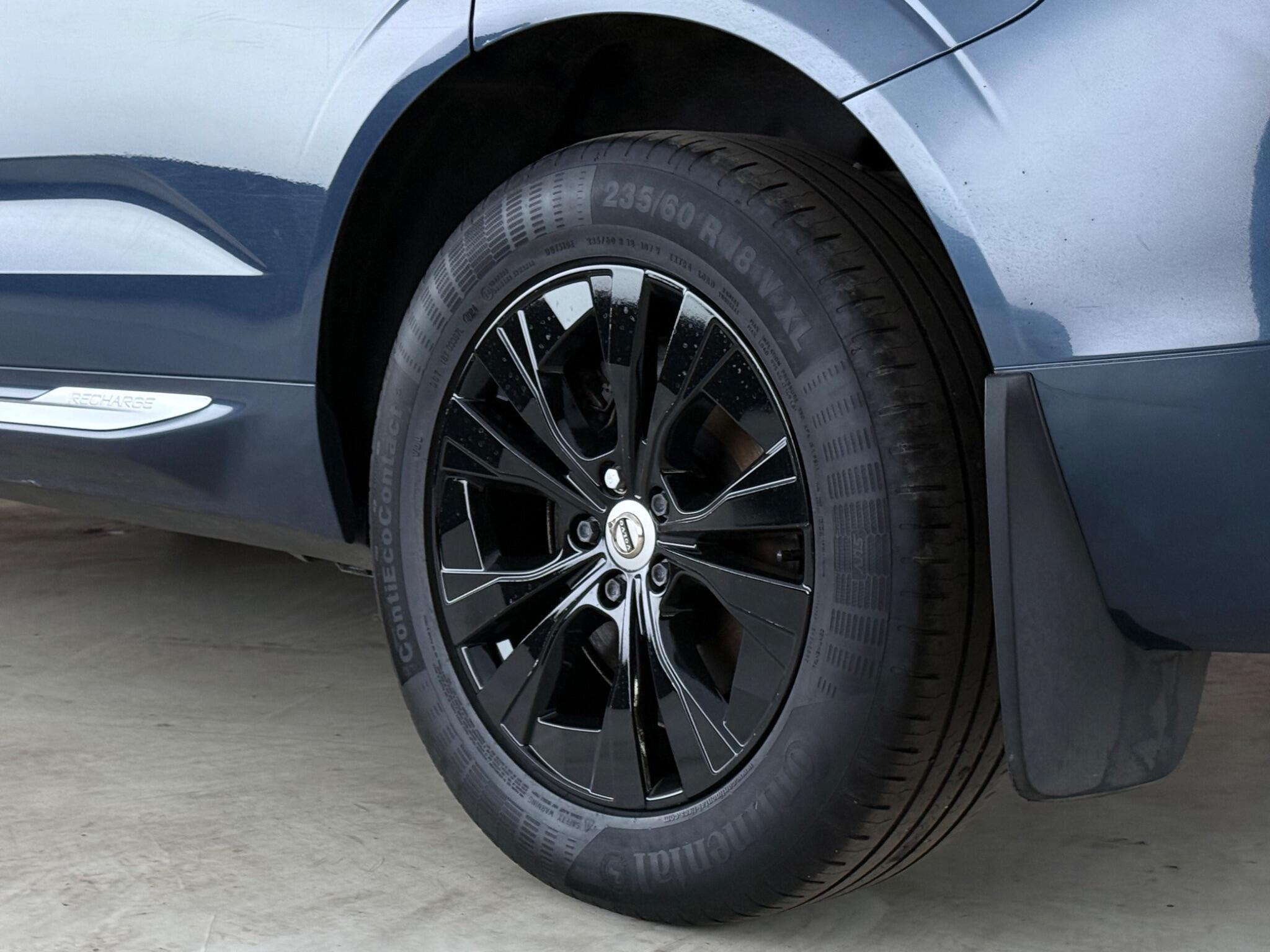 Volvo XC60 view 7