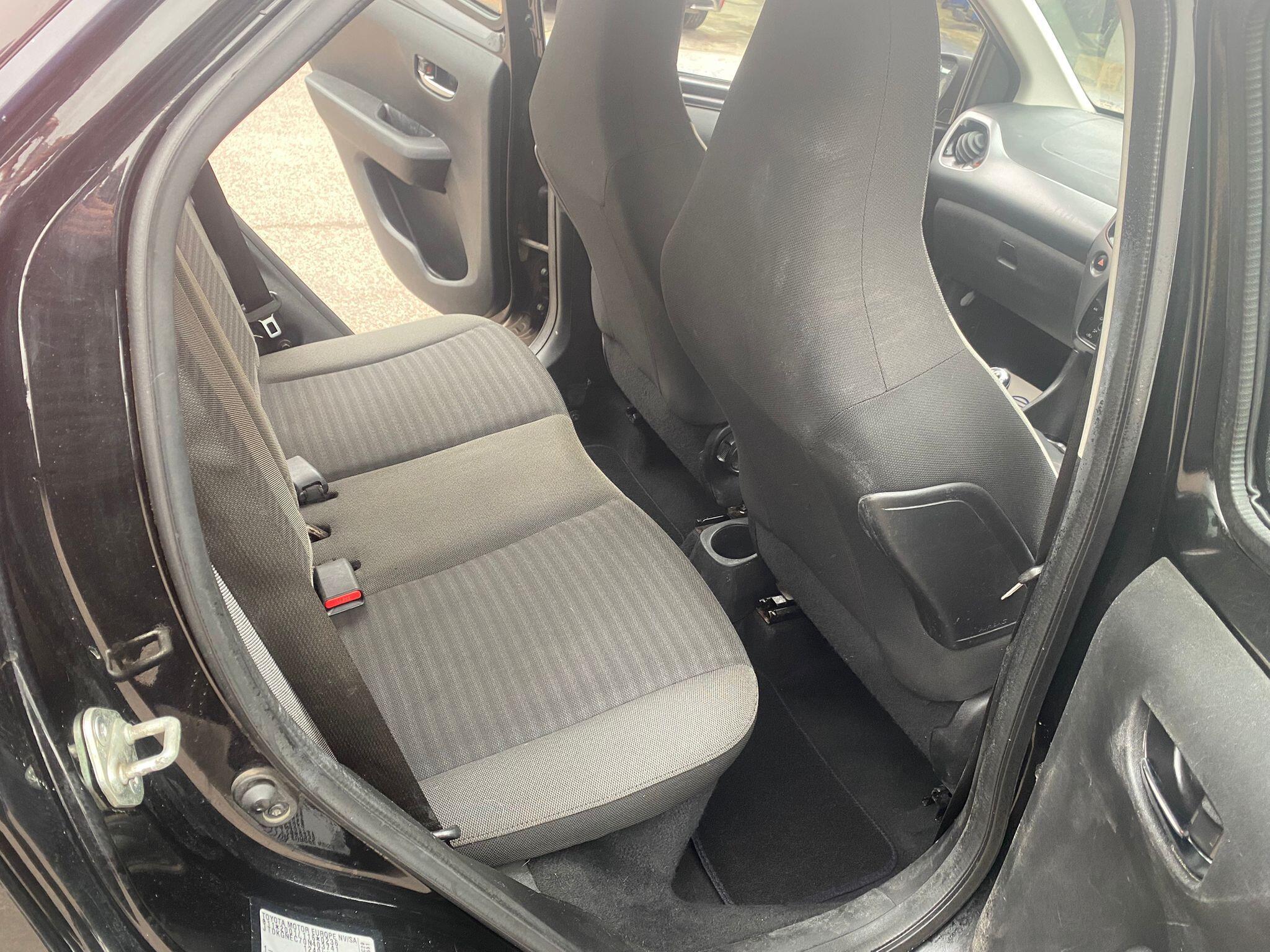 Toyota Aygo view 12
