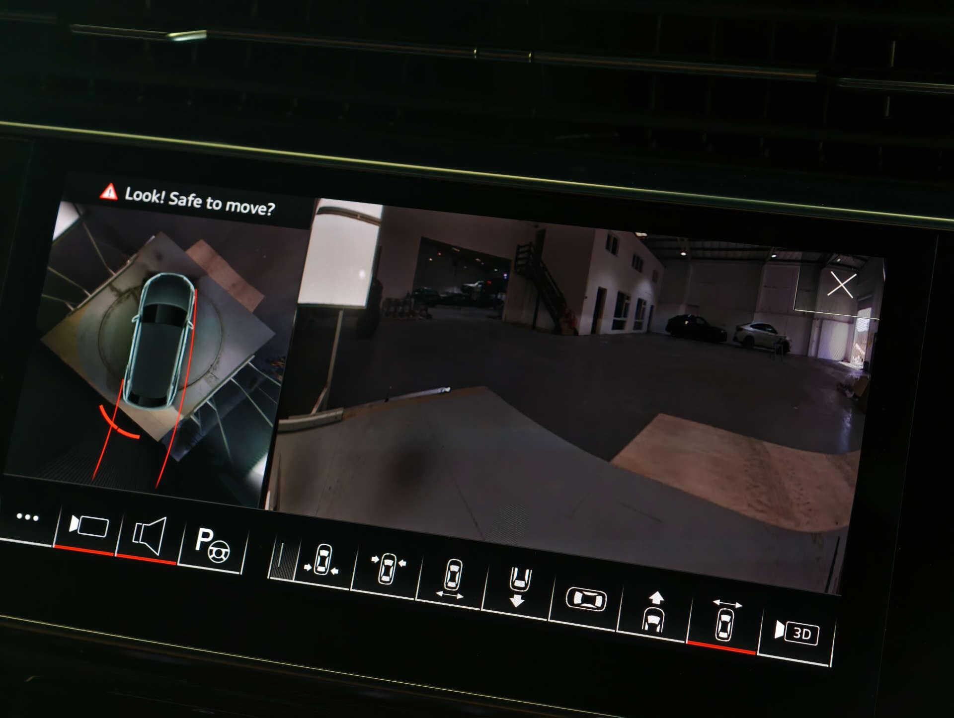 Audi SQ8 view 38