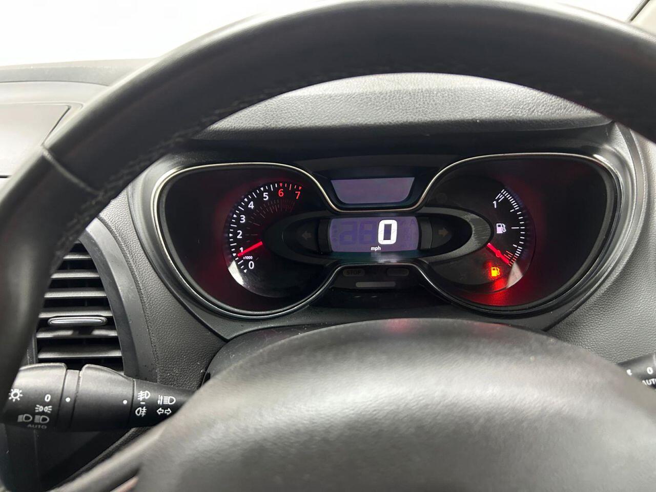 Renault Captur view 18