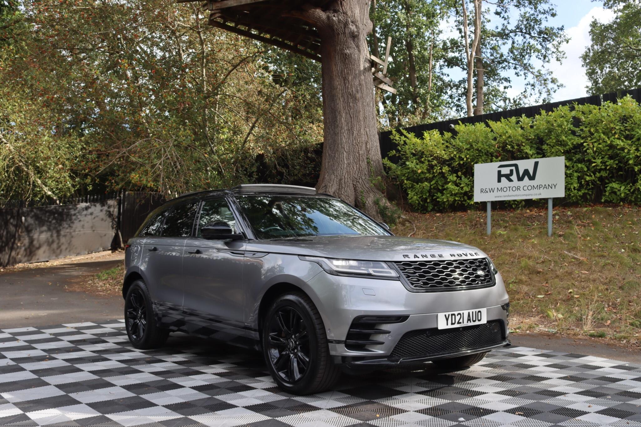 Land Rover Range Rover Velar view 27
