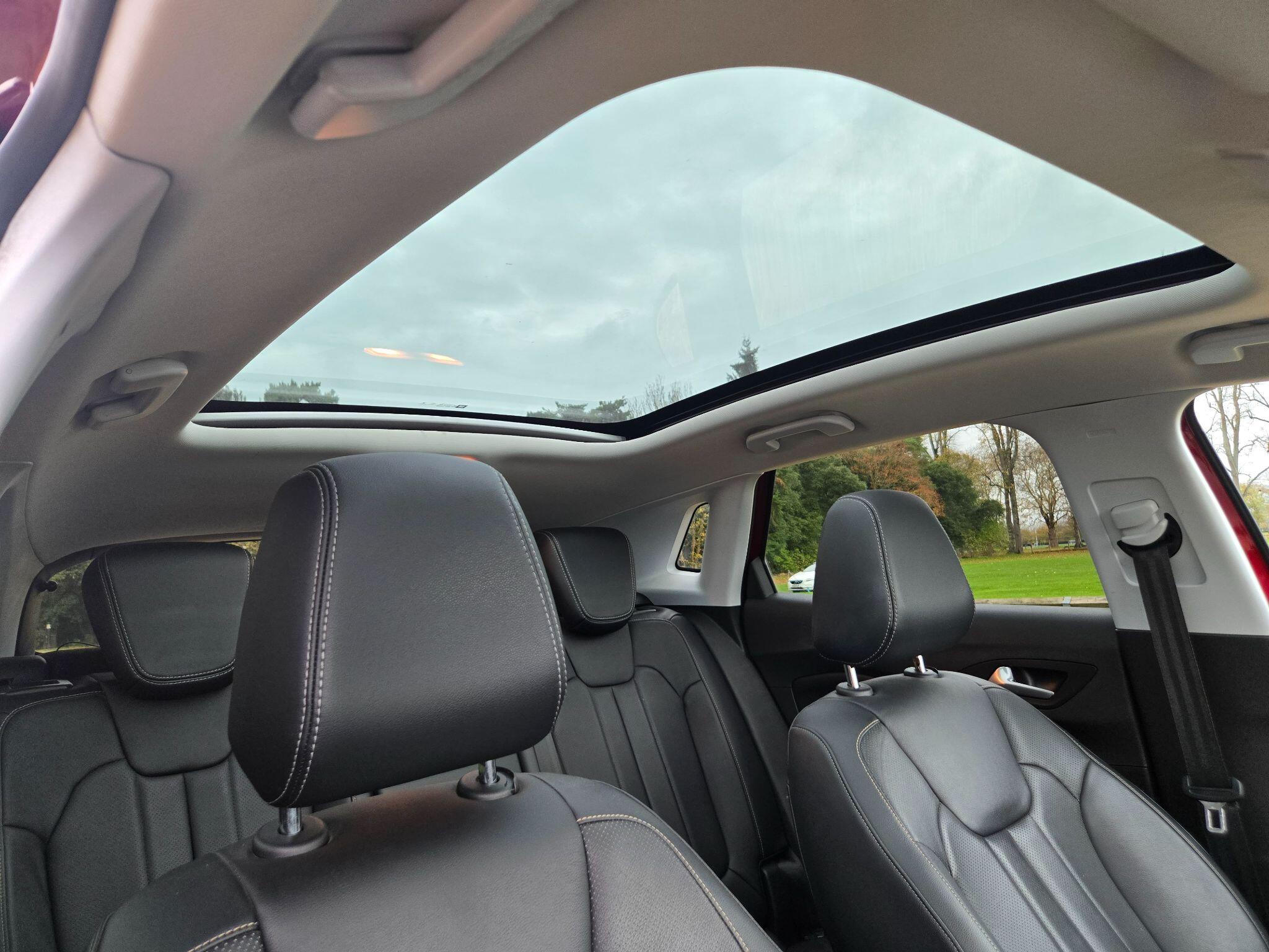 2018 Vauxhall Grandland X 1.6 Turbo D BlueInjection Elite Nav Auto Euro 6 (s/s) 5dr • 63,000 miles image 18
