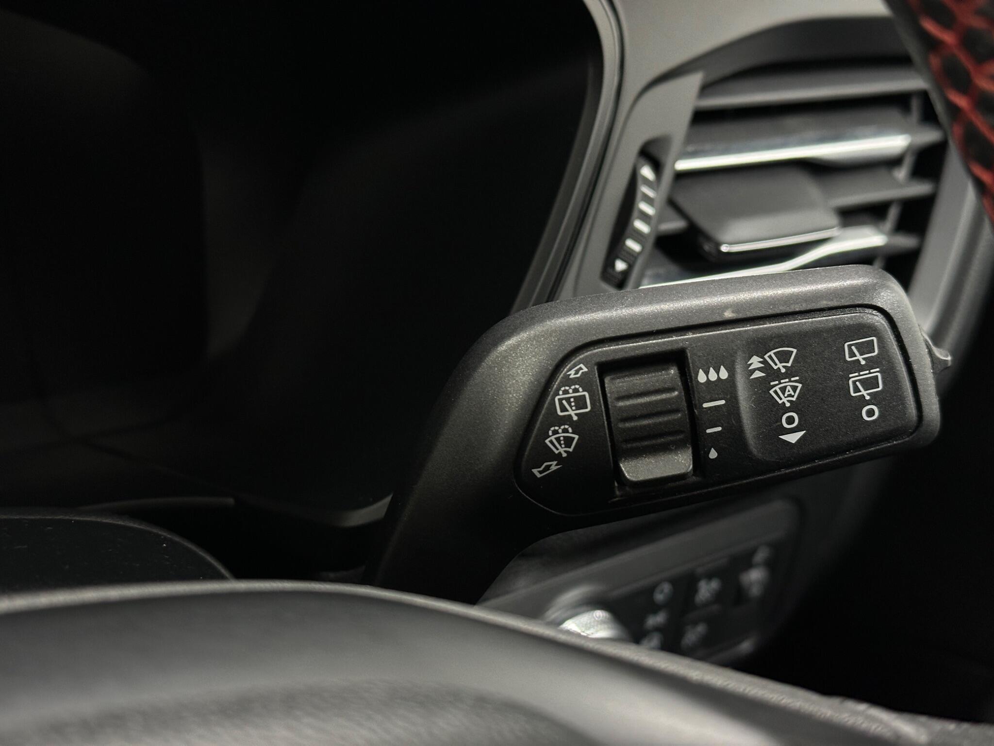 Ford Kuga view 16