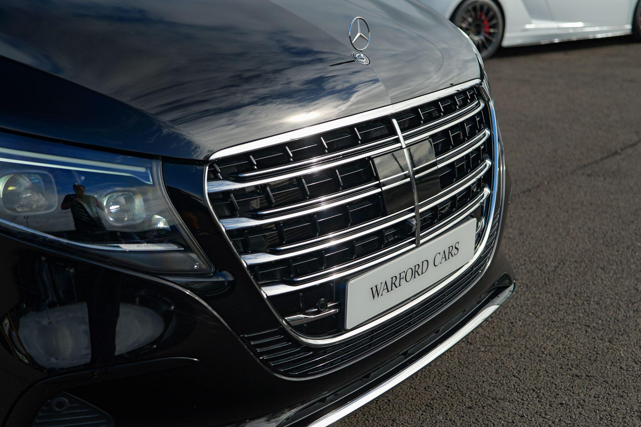 Mercedes-Benz V Class view 8