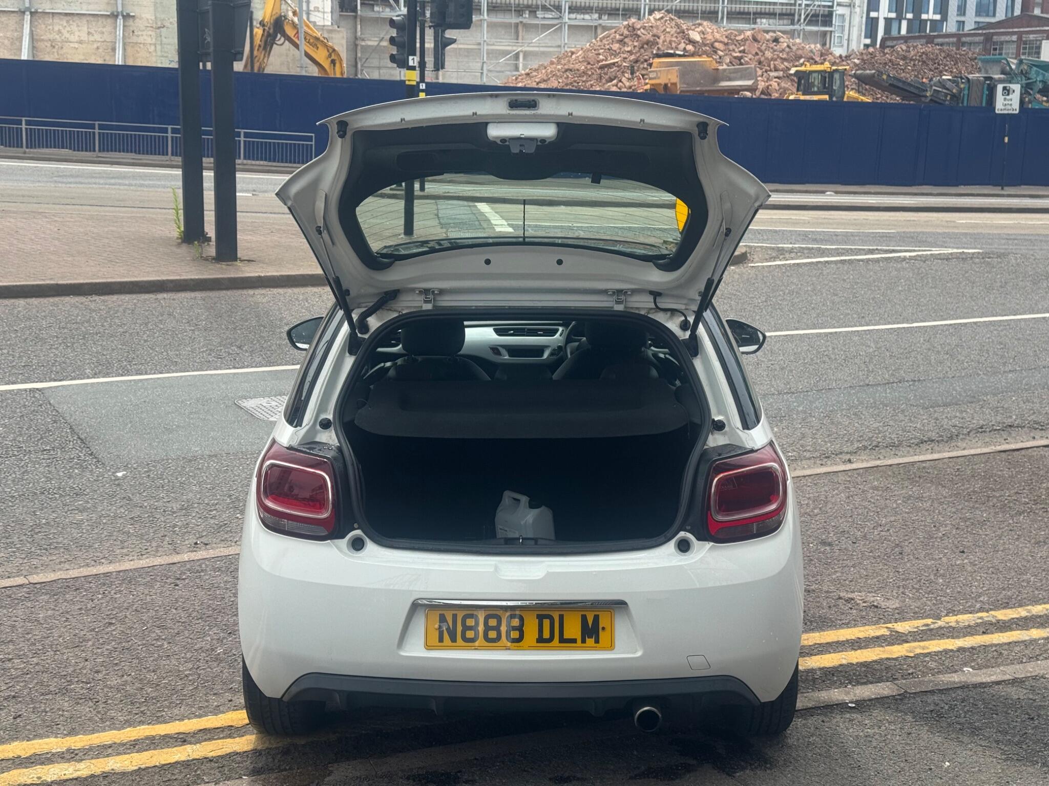 Citroen DS3 view 56