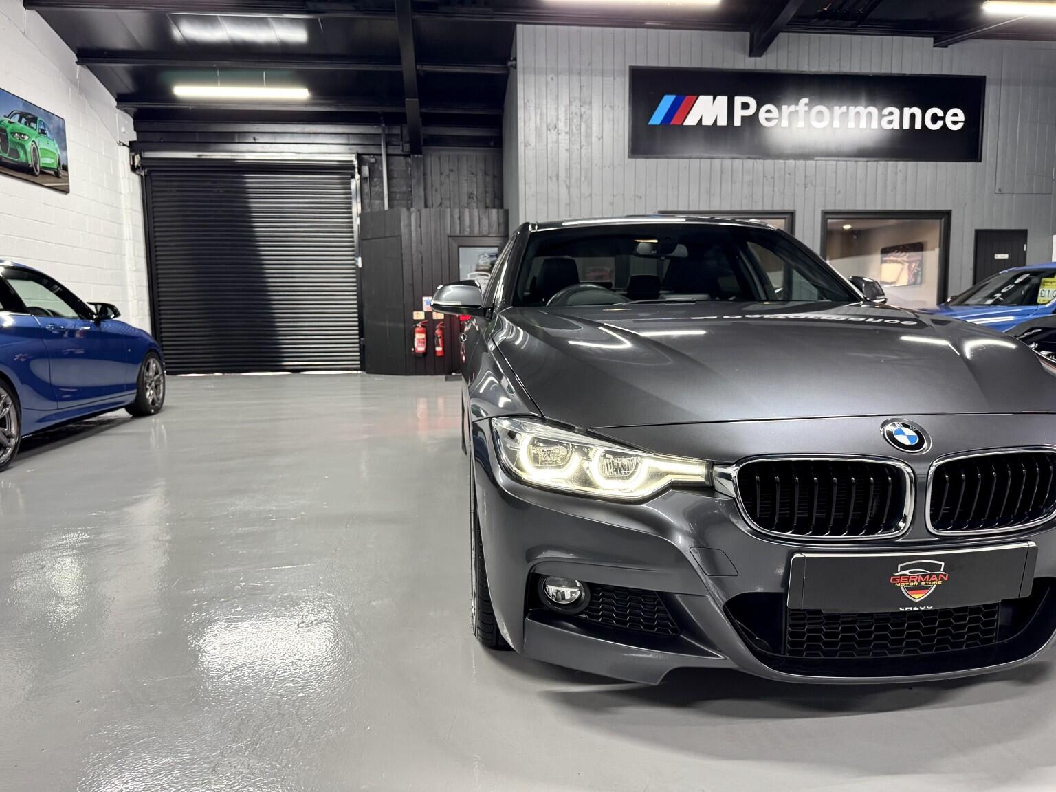 BMW 3 Series view 26