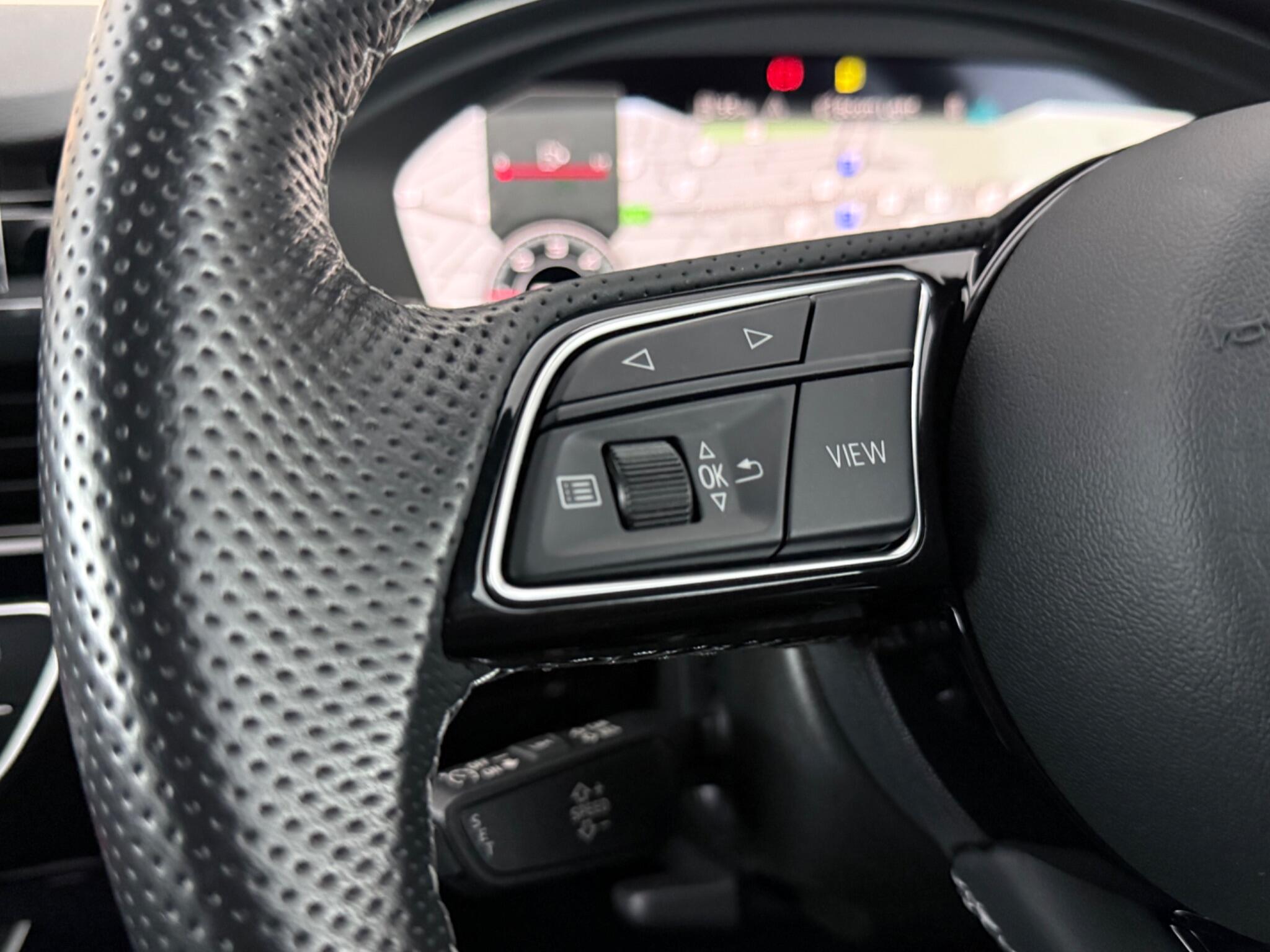Audi A4 view 15