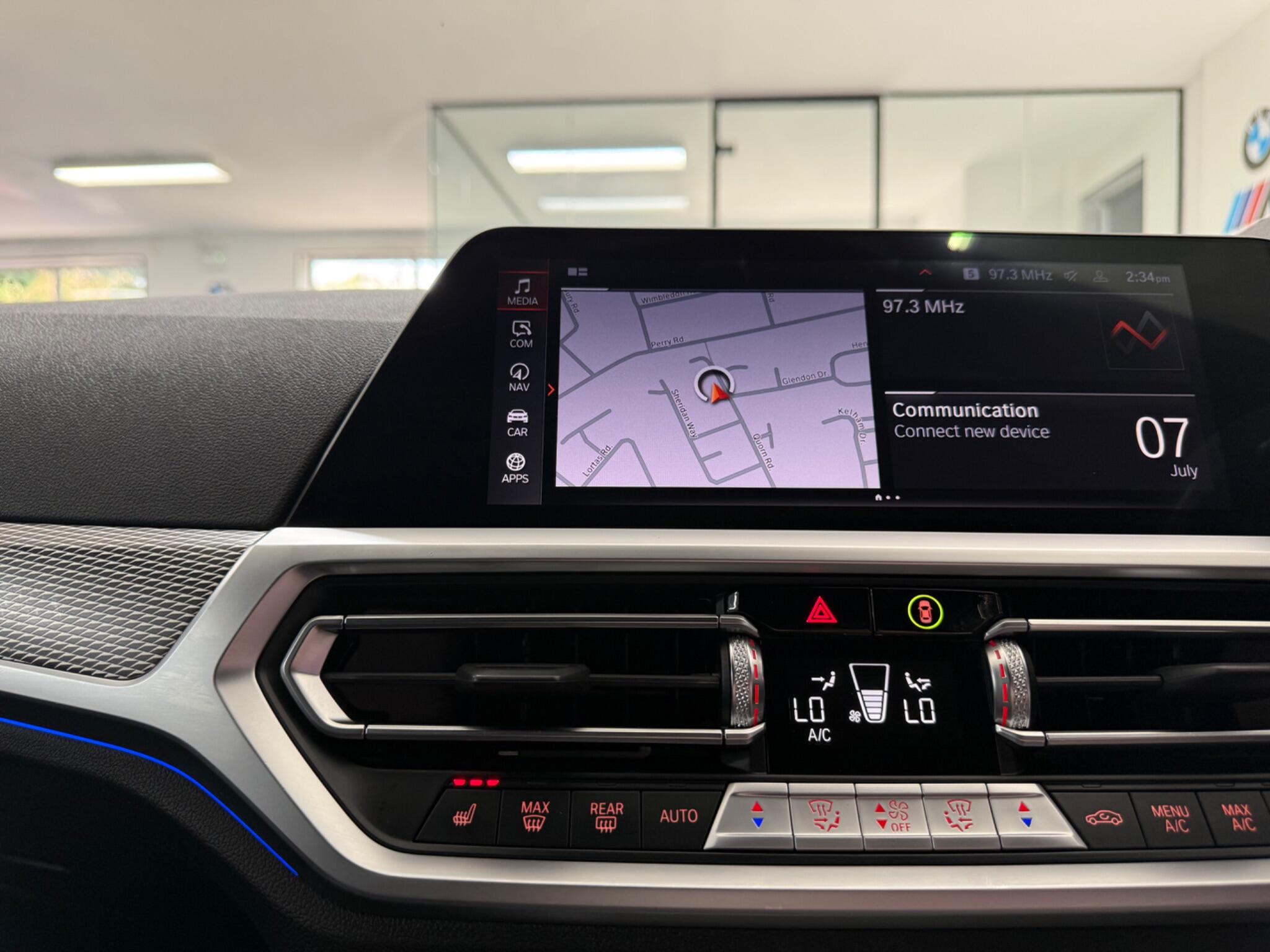 BMW 3 Series view 13