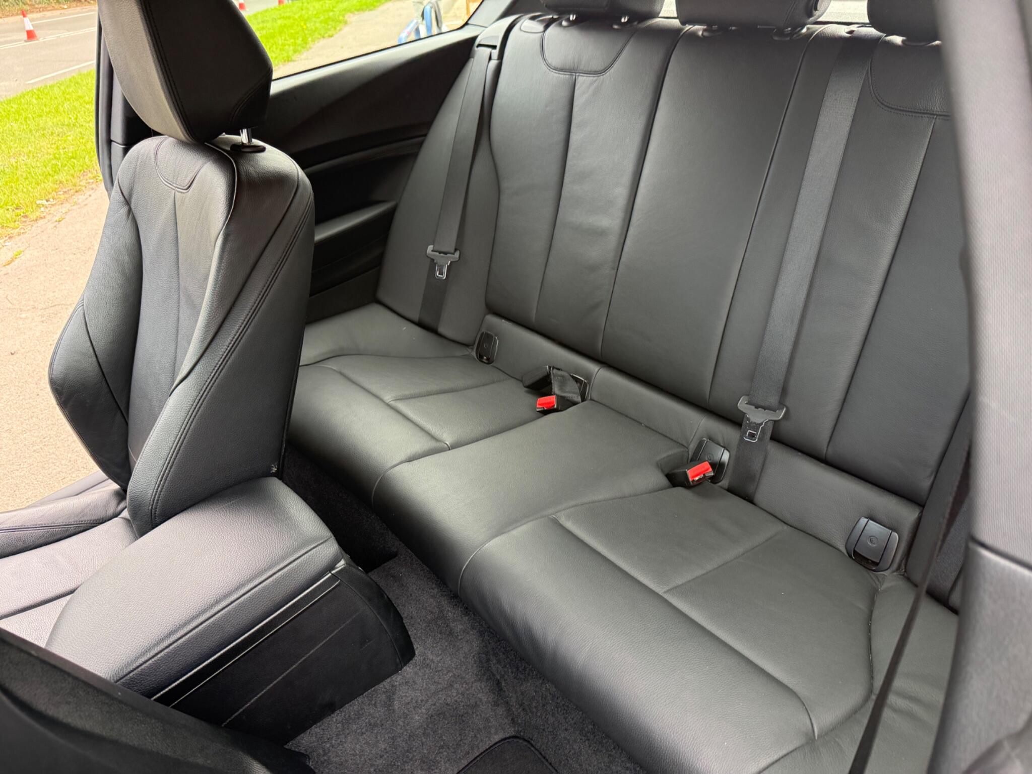 BMW 1 Series view 20