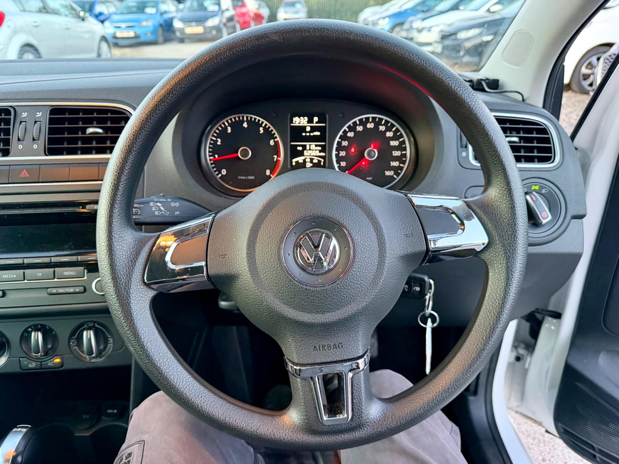 Volkswagen Polo view 50