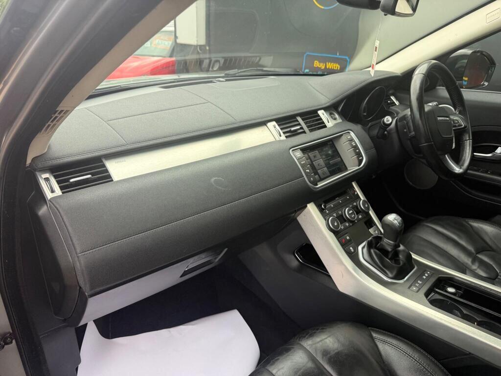 Land Rover Range Rover Evoque view 16