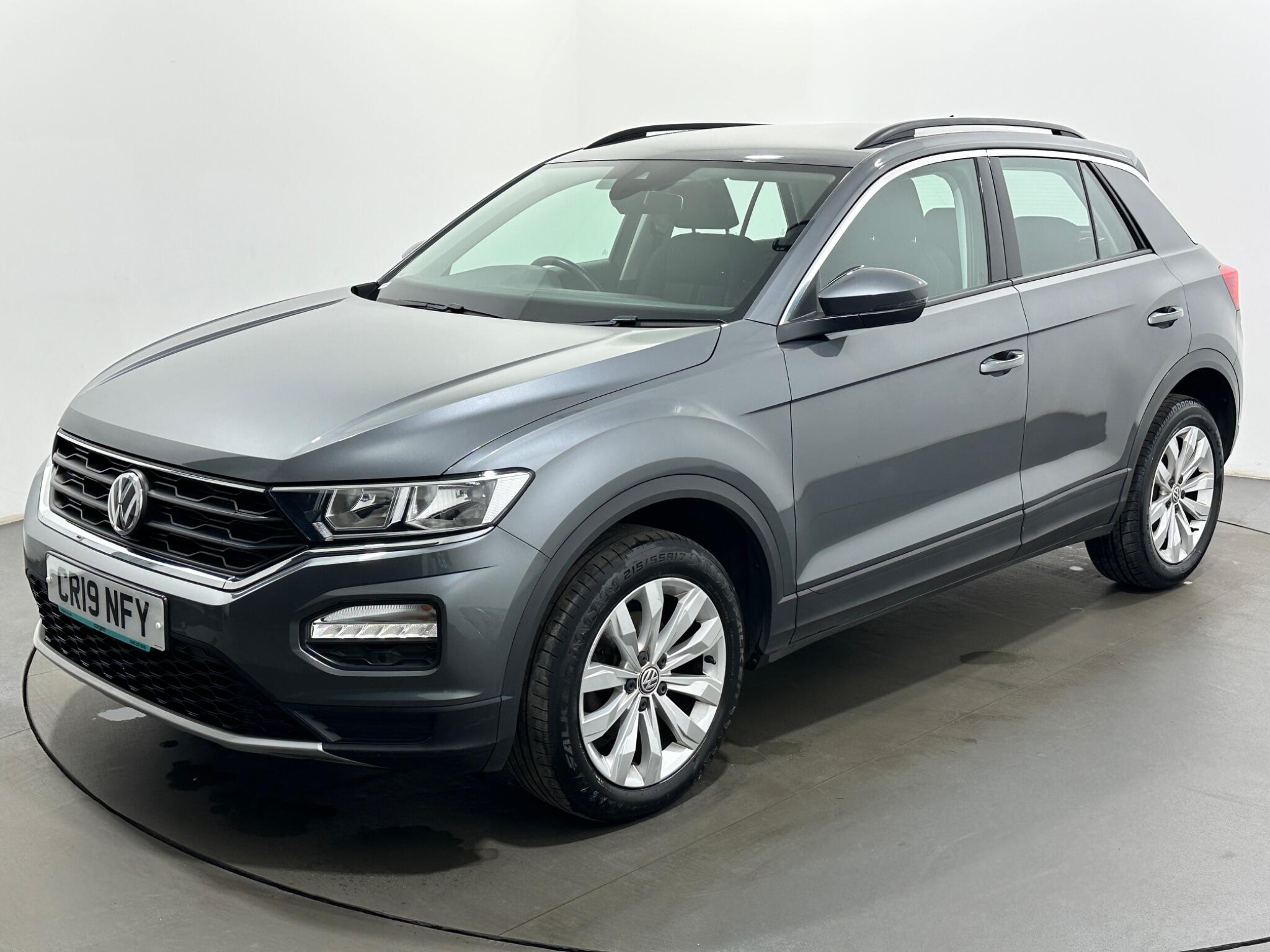 Volkswagen T-Roc view 52