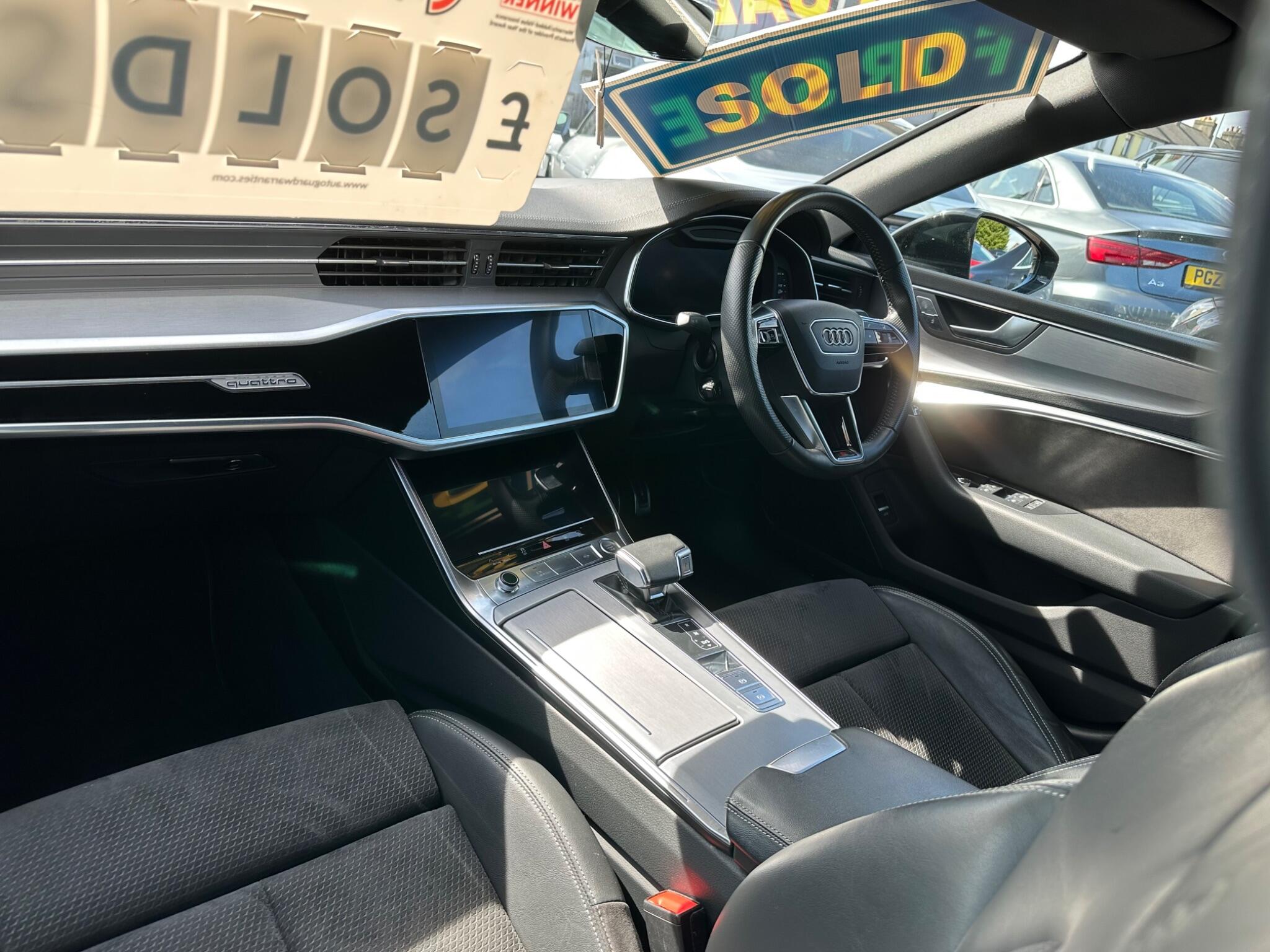 Audi A7 view 11