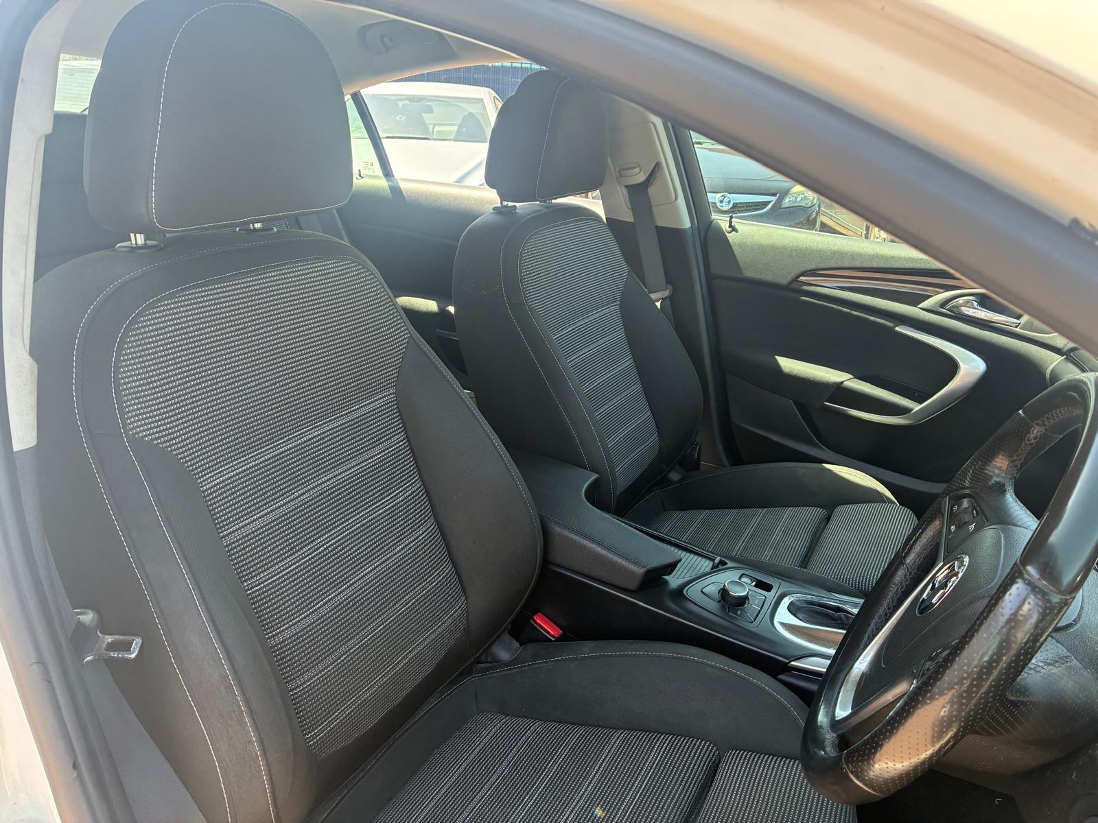 Vauxhall Insignia view 14