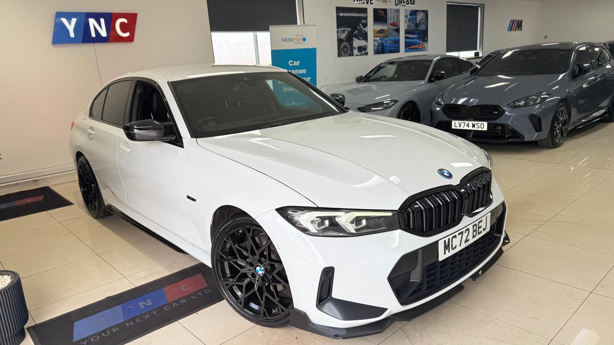 BMW 3 Series view 12